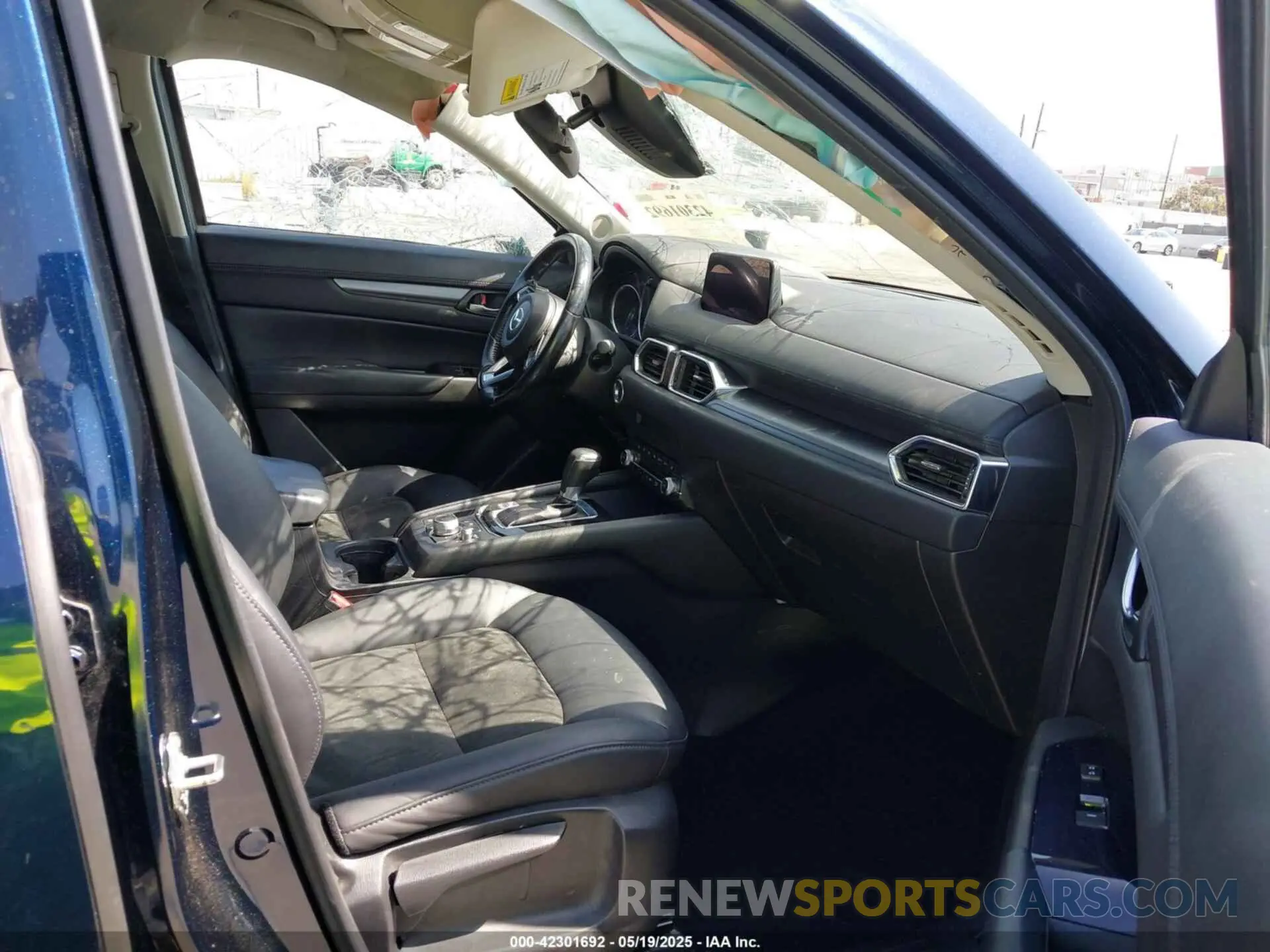 5 Photograph of a damaged car JM3KFACM1L0861212 MAZDA CX-5 2020