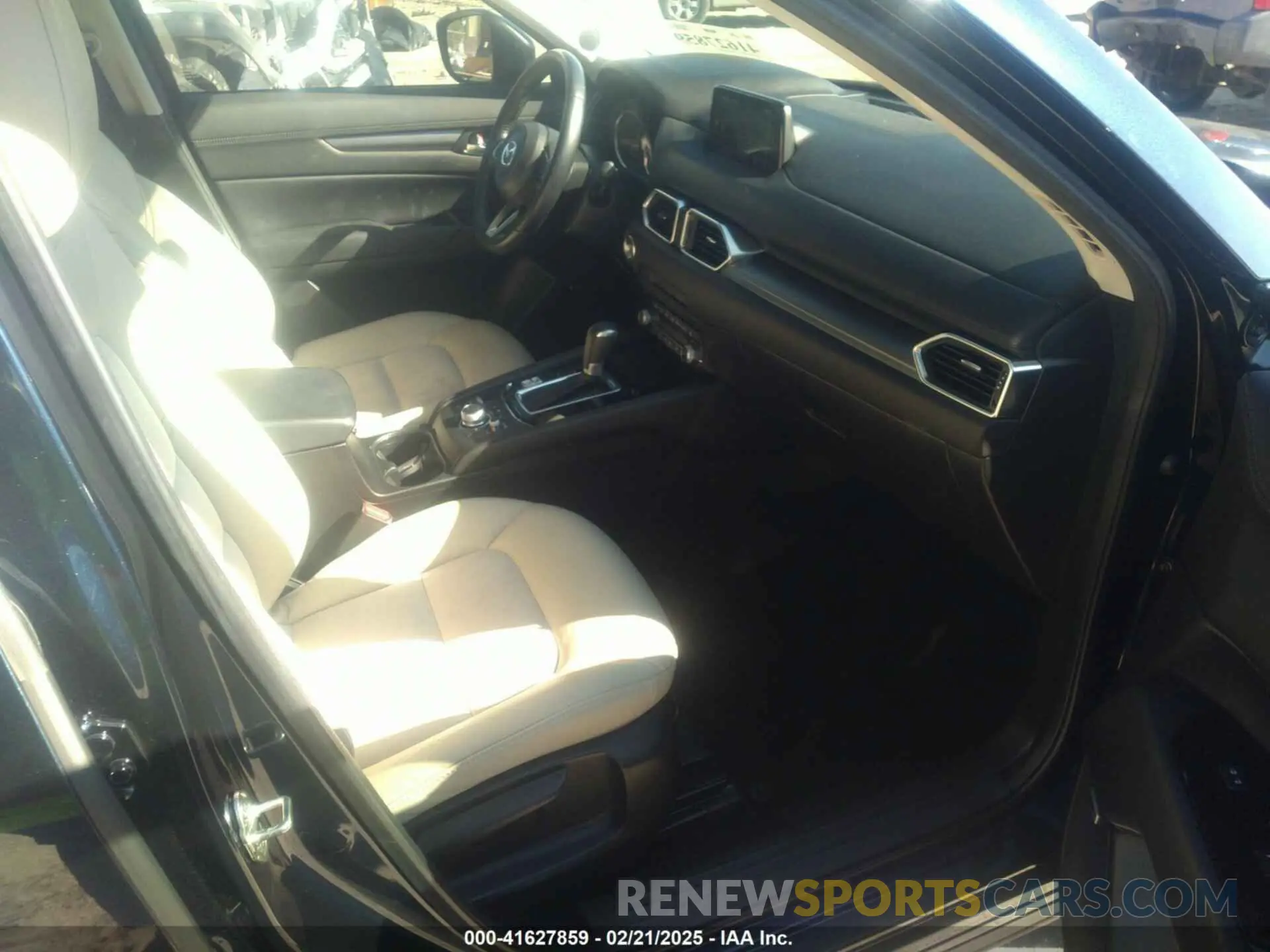 5 Photograph of a damaged car JM3KFACM1L1817303 MAZDA CX-5 2020