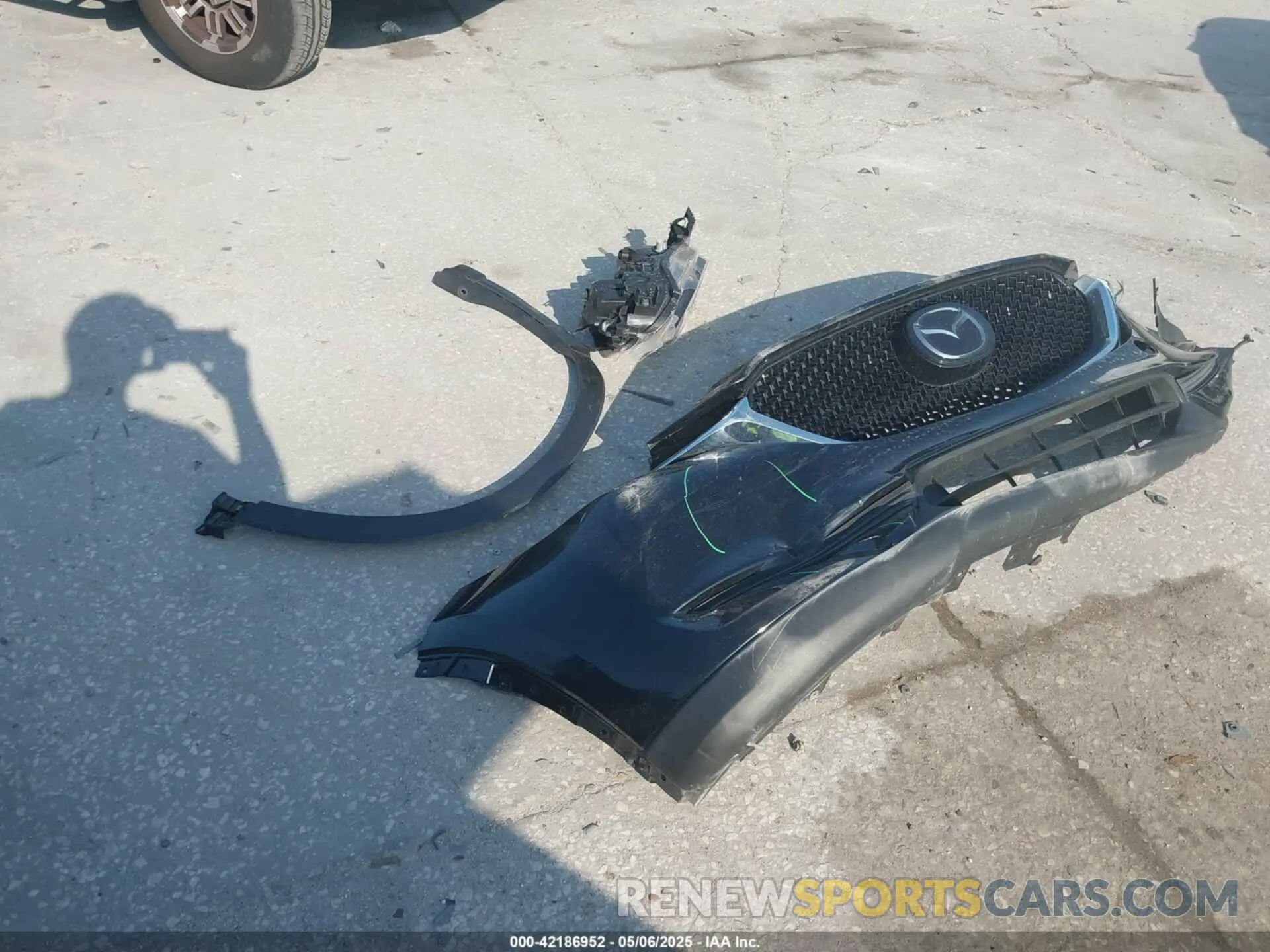 12 Photograph of a damaged car JM3KFACM2L0770241 MAZDA CX-5 2020