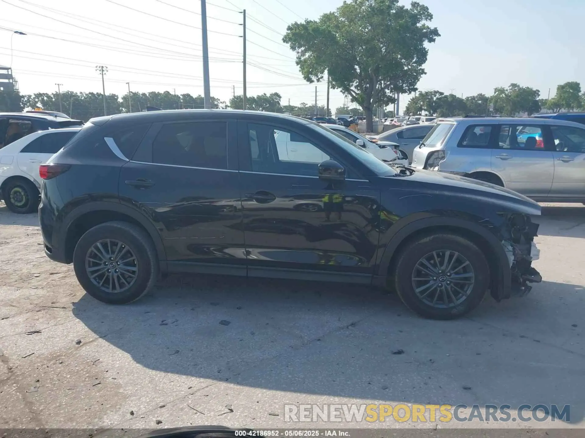 14 Photograph of a damaged car JM3KFACM2L0770241 MAZDA CX-5 2020