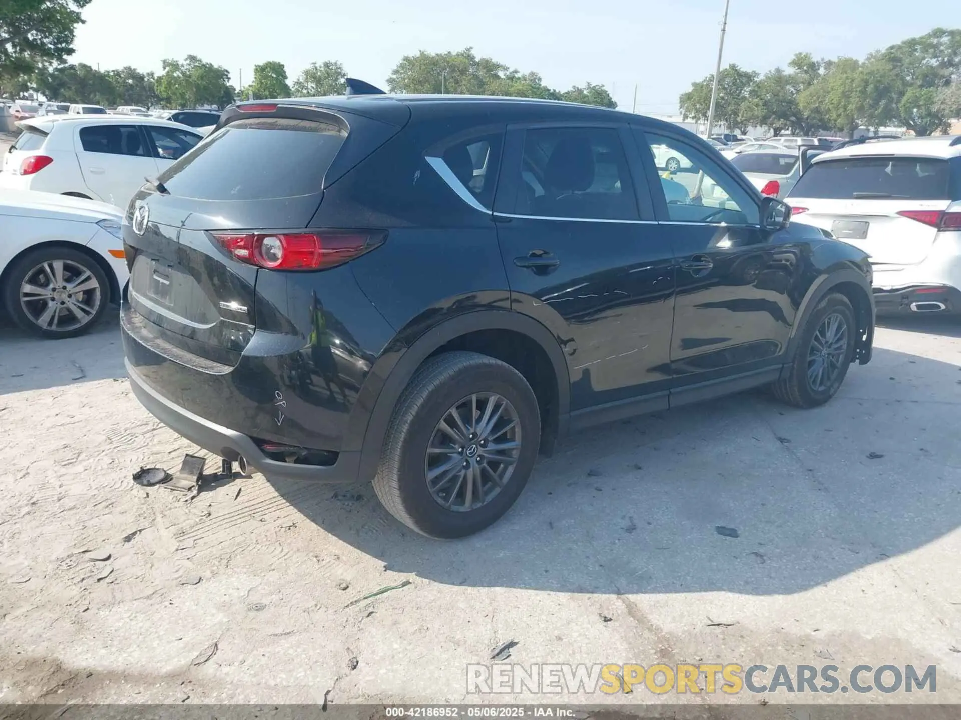 4 Photograph of a damaged car JM3KFACM2L0770241 MAZDA CX-5 2020