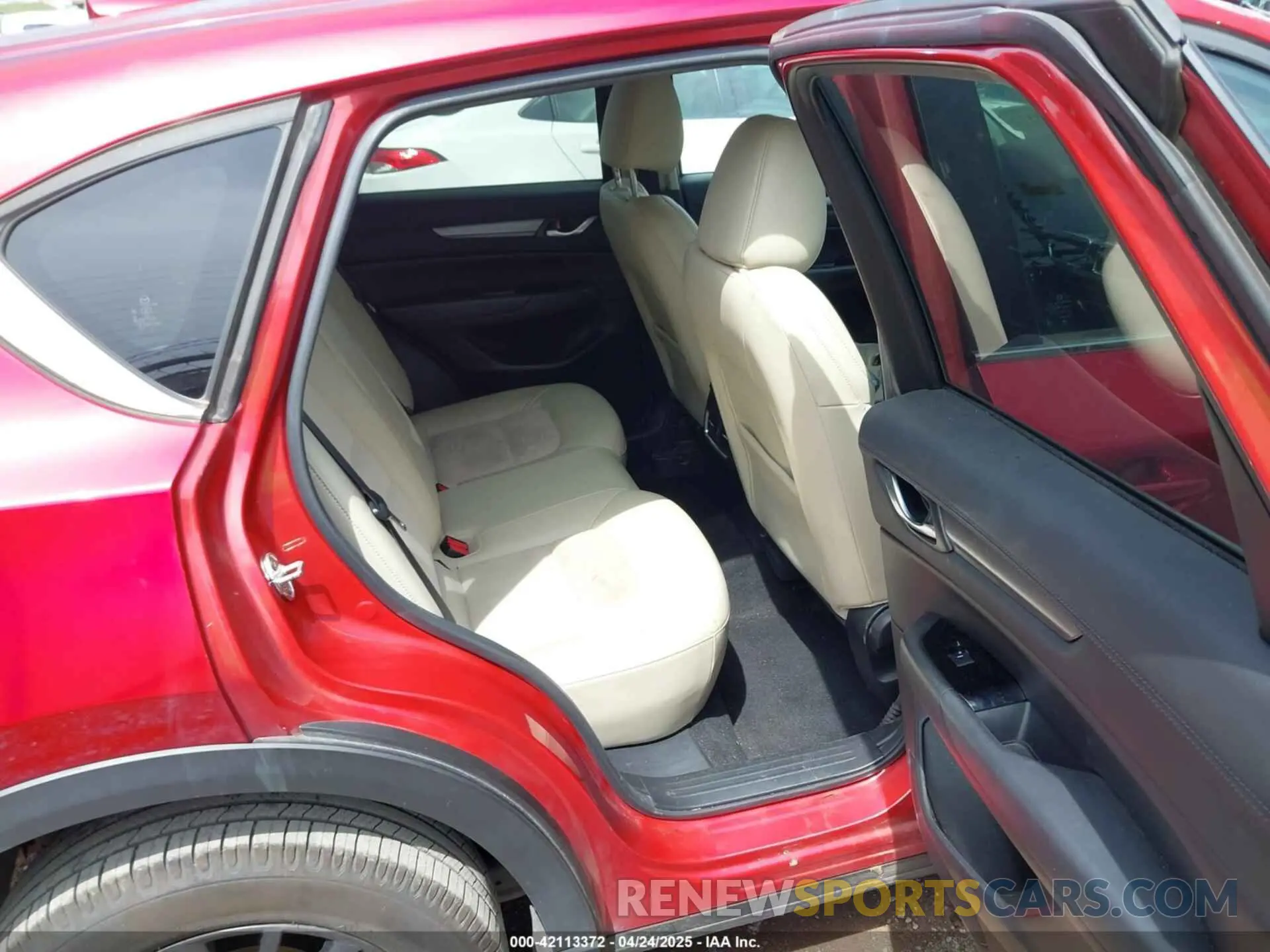 8 Photograph of a damaged car JM3KFACM2L0798640 MAZDA CX-5 2020