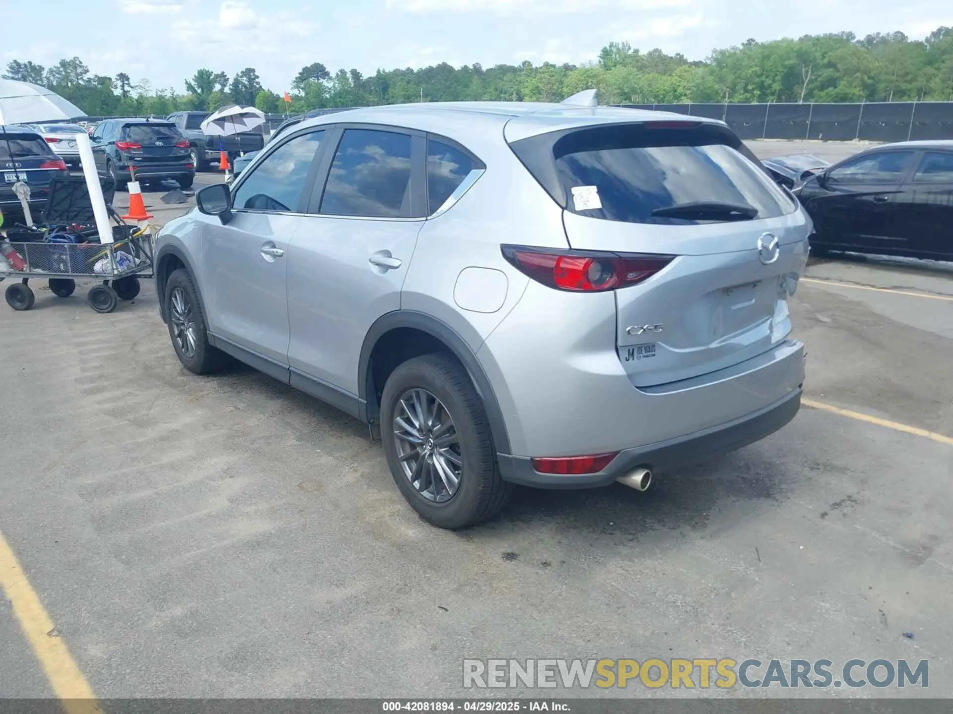 3 Photograph of a damaged car JM3KFACM2L1782061 MAZDA CX-5 2020
