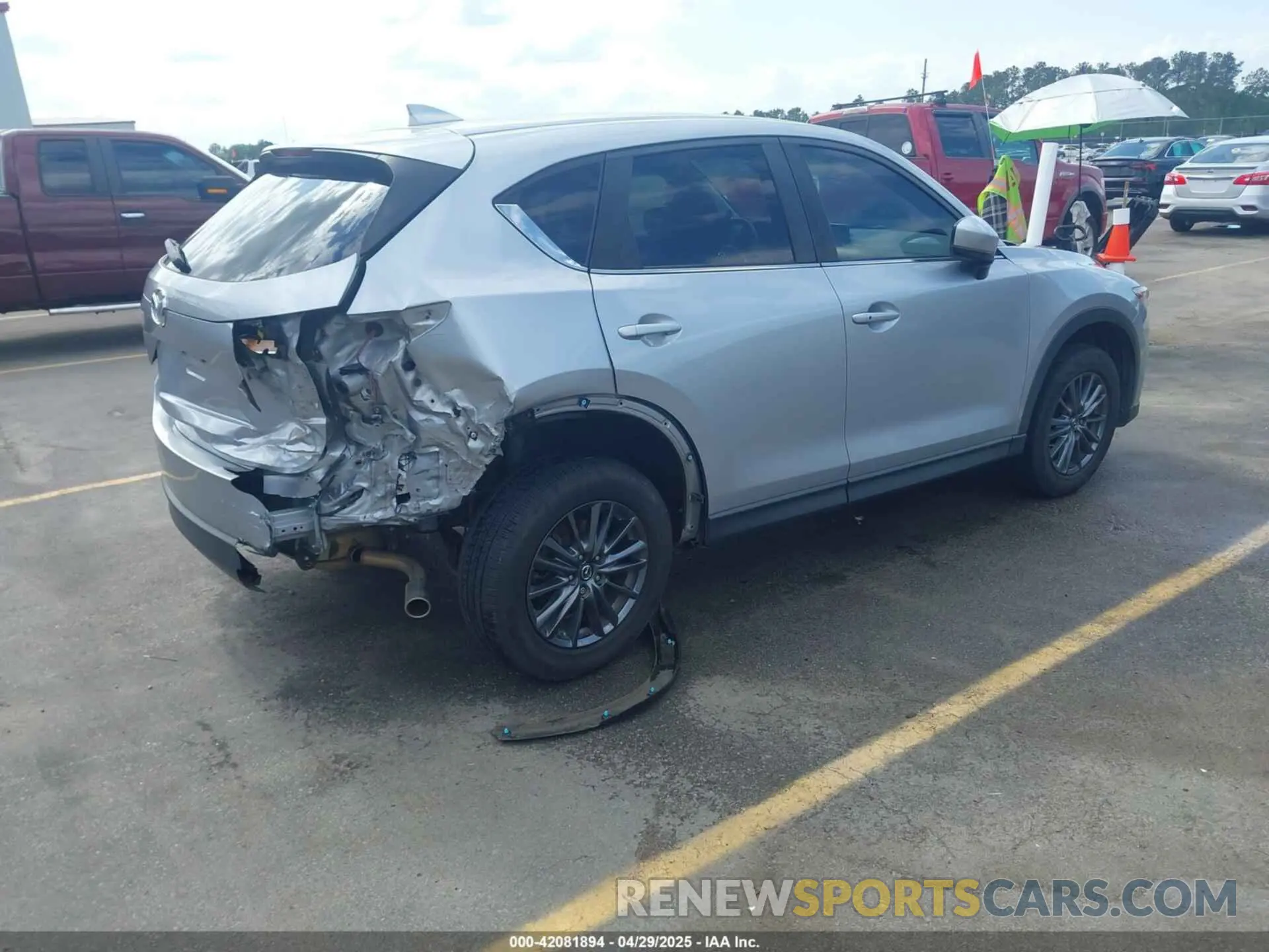 4 Photograph of a damaged car JM3KFACM2L1782061 MAZDA CX-5 2020