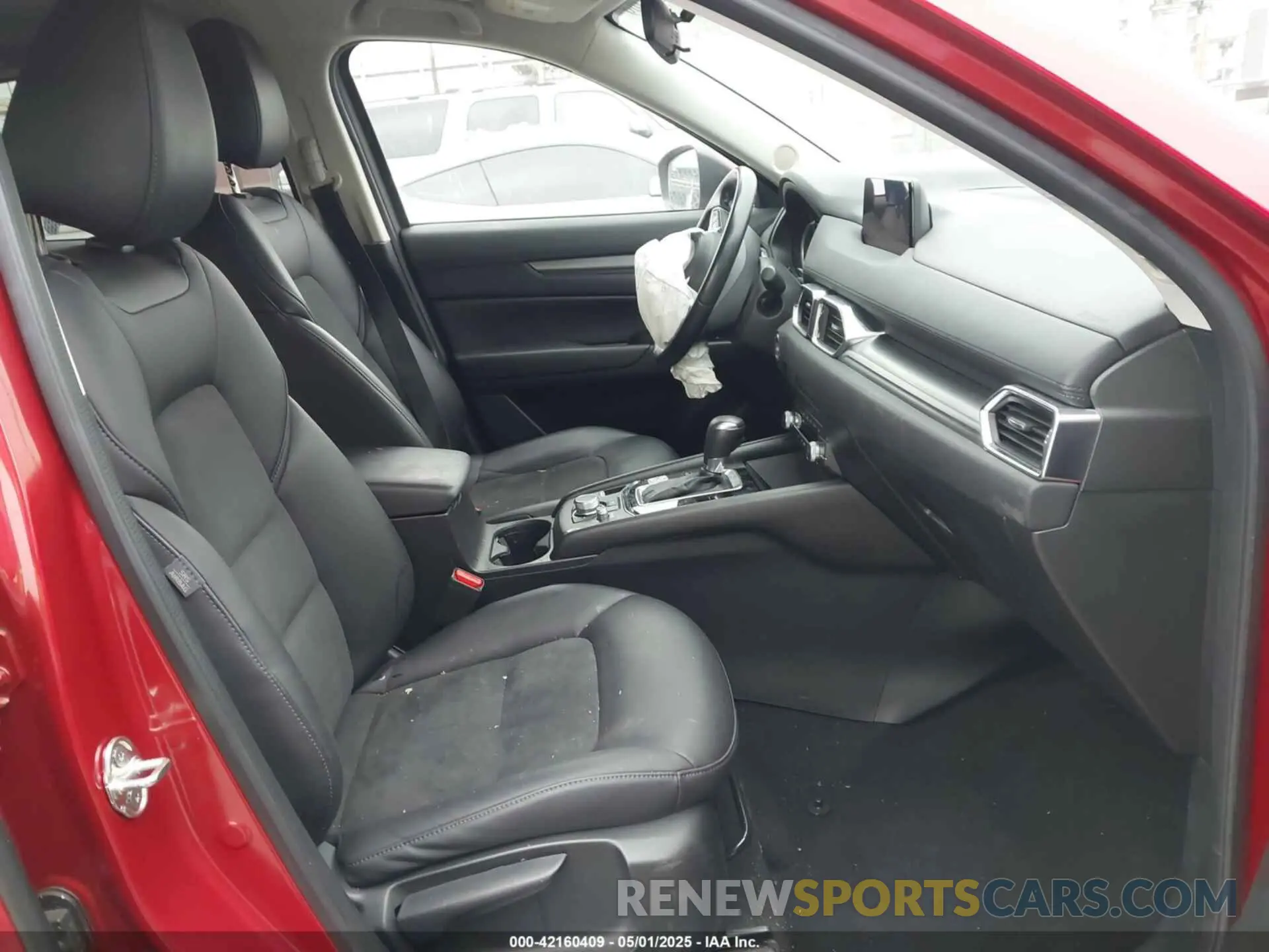 5 Photograph of a damaged car JM3KFACM3L0813131 MAZDA CX-5 2020