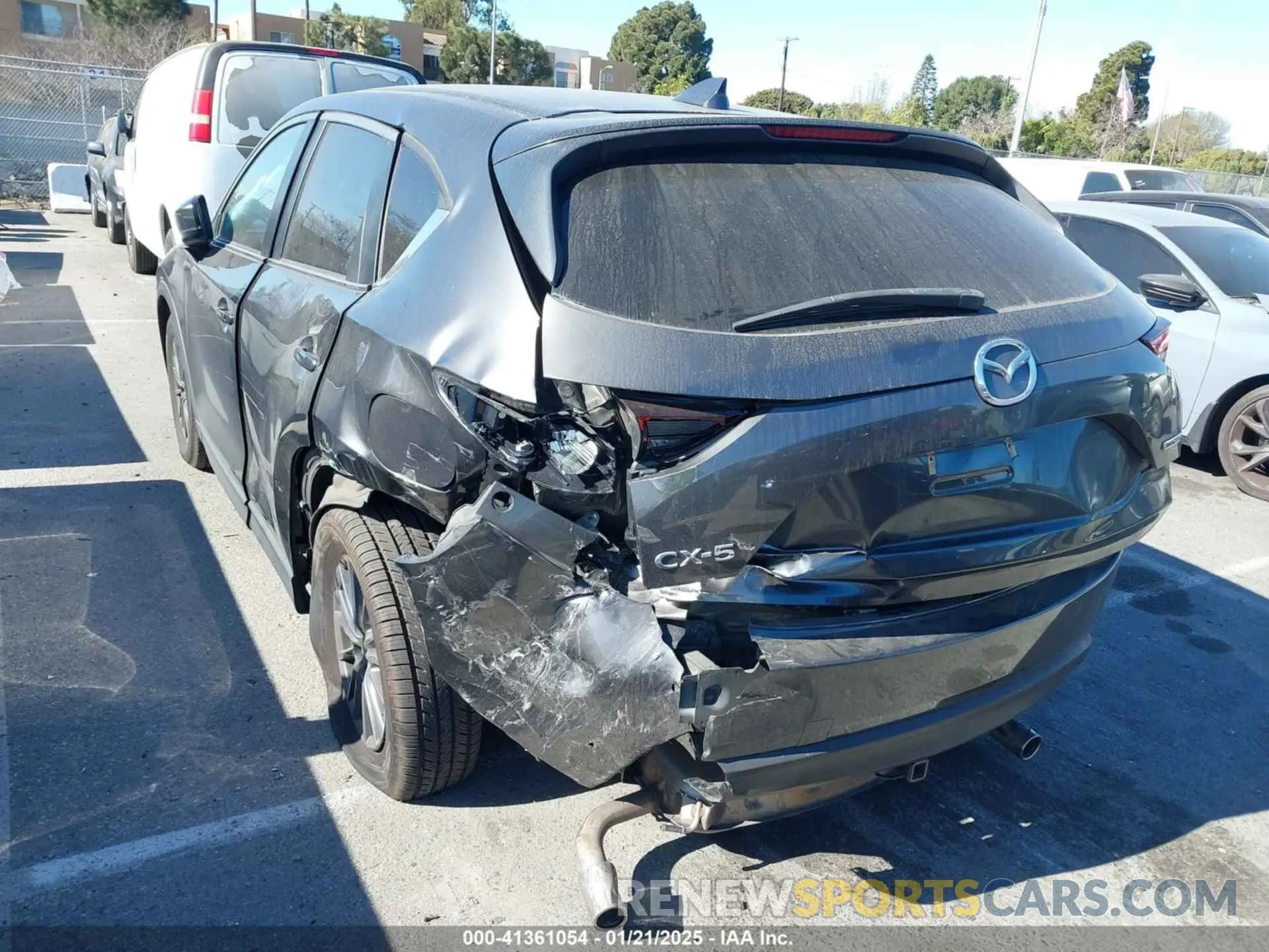 6 Photograph of a damaged car JM3KFACM4L0743820 MAZDA CX-5 2020