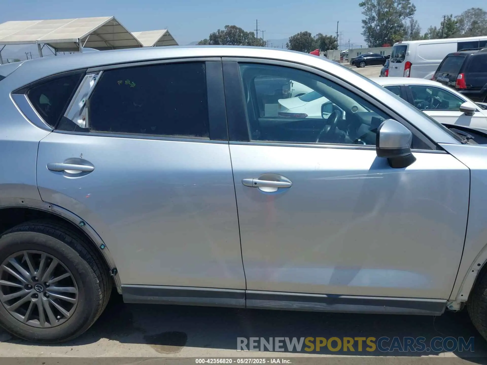 14 Photograph of a damaged car JM3KFACM4L0753683 MAZDA CX-5 2020