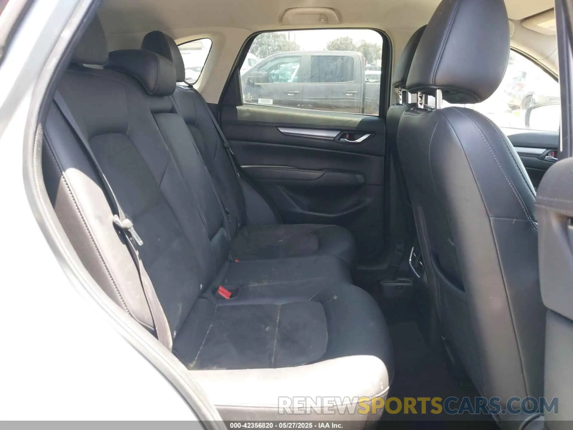 8 Photograph of a damaged car JM3KFACM4L0753683 MAZDA CX-5 2020