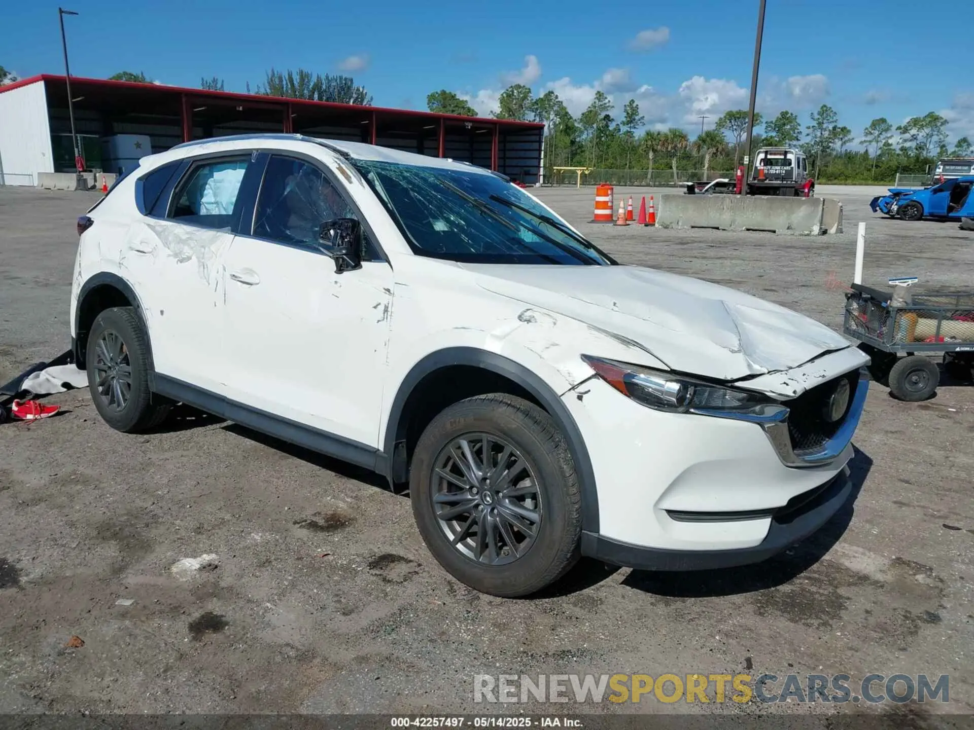 1 Photograph of a damaged car JM3KFACM4L0790328 MAZDA CX-5 2020