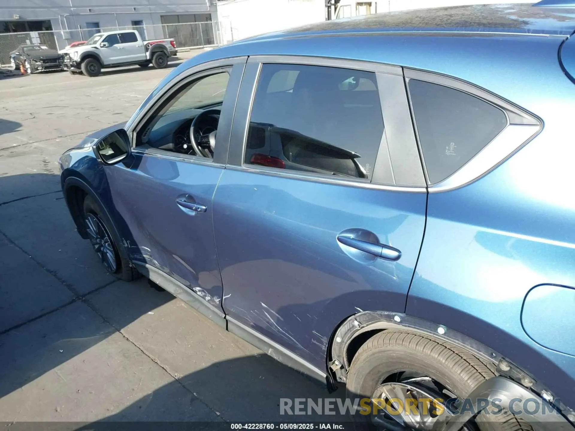 15 Photograph of a damaged car JM3KFACM4L1833432 MAZDA CX-5 2020