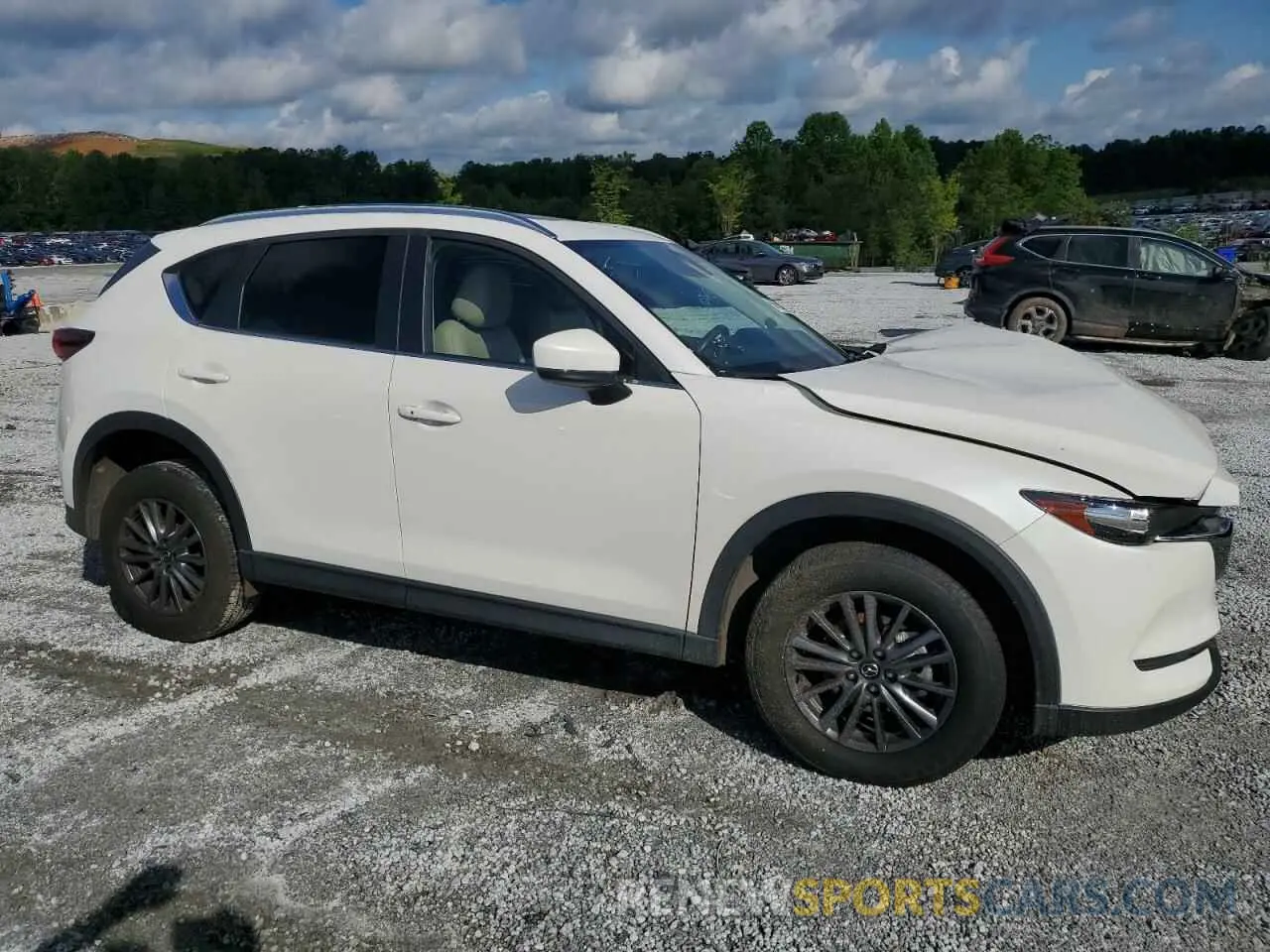 4 Photograph of a damaged car JM3KFACM4L1860369 MAZDA CX-5 2020