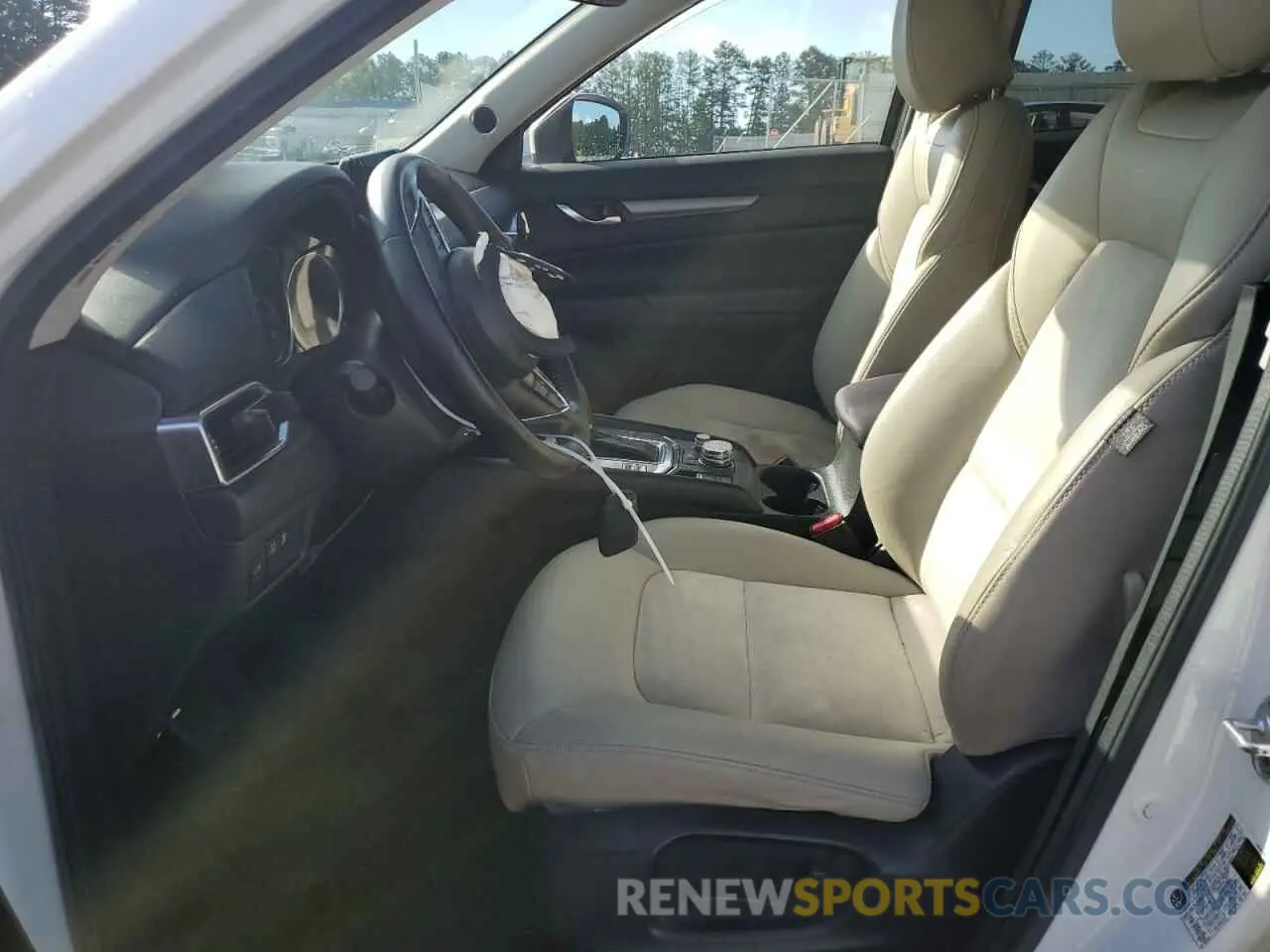 7 Photograph of a damaged car JM3KFACM4L1860369 MAZDA CX-5 2020