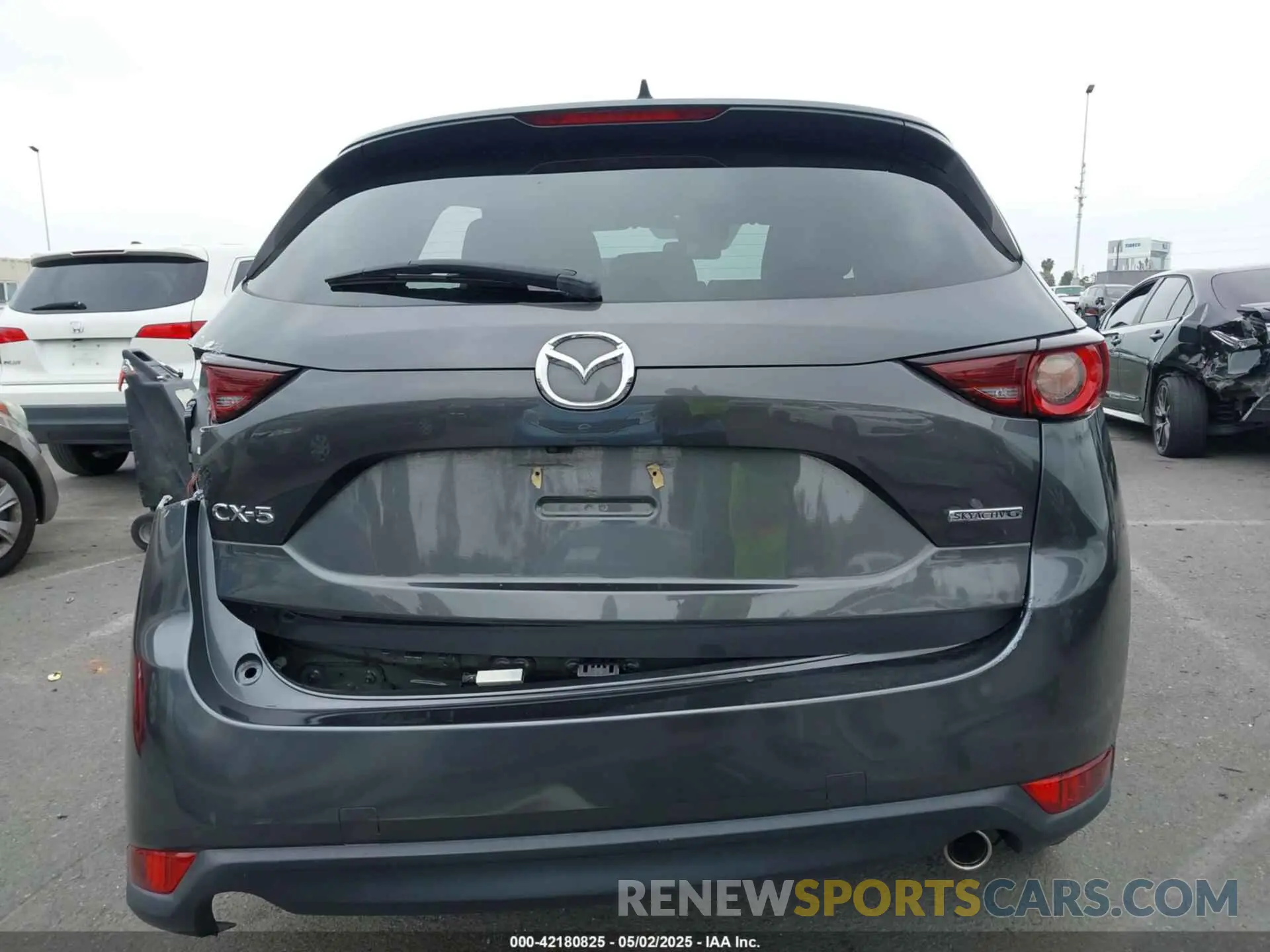 17 Photograph of a damaged car JM3KFACM5L0733605 MAZDA CX-5 2020