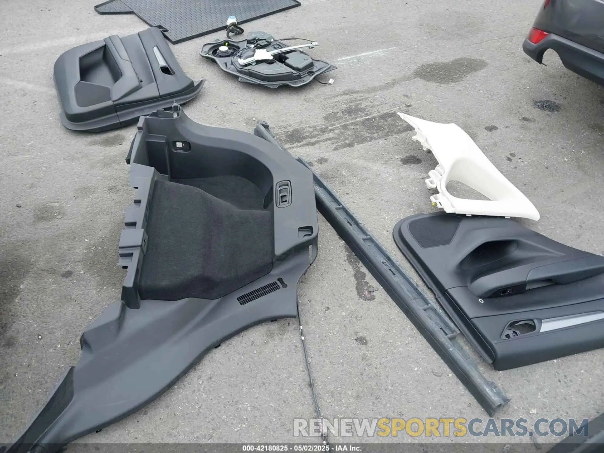 18 Photograph of a damaged car JM3KFACM5L0733605 MAZDA CX-5 2020