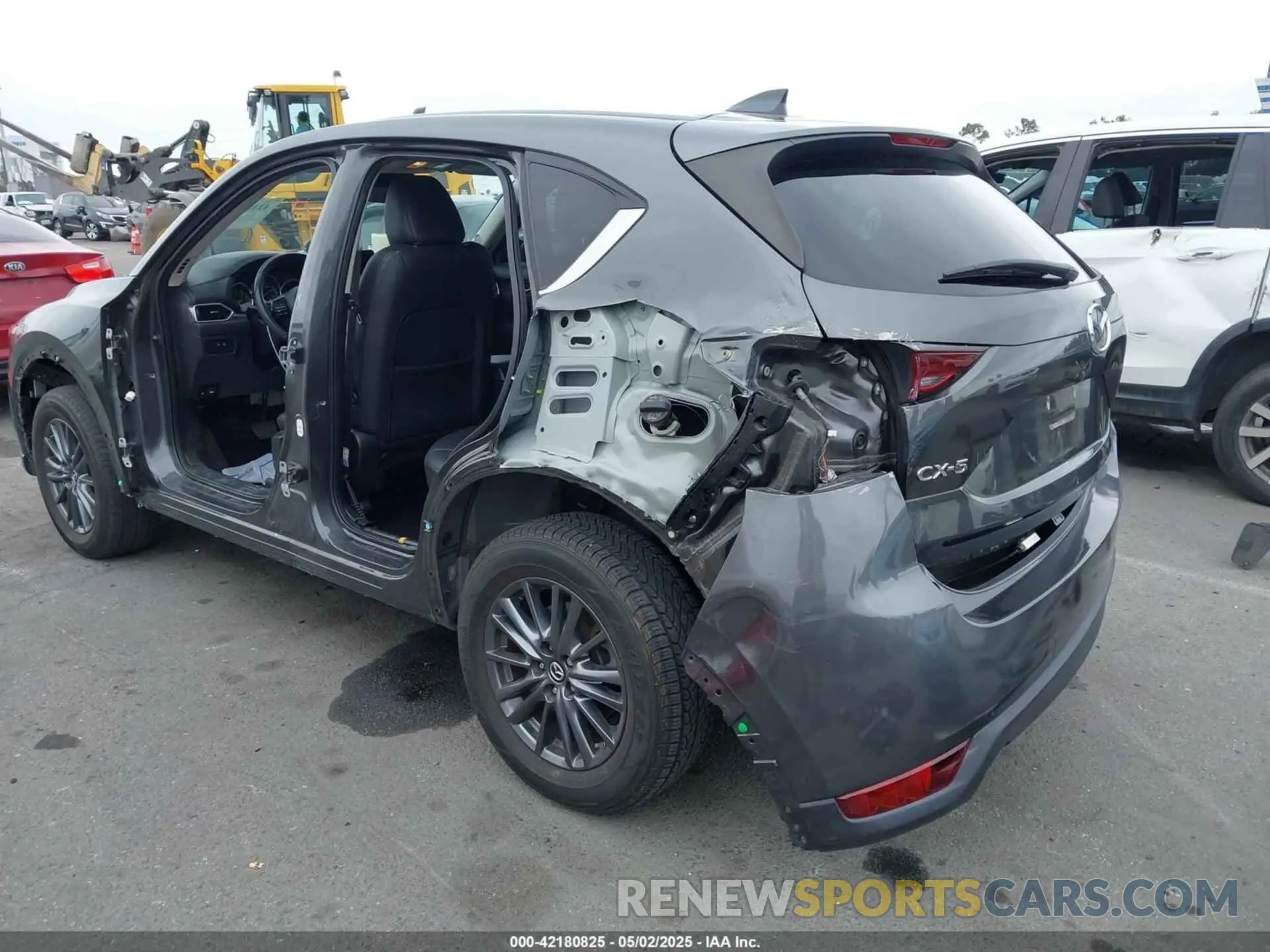 3 Photograph of a damaged car JM3KFACM5L0733605 MAZDA CX-5 2020