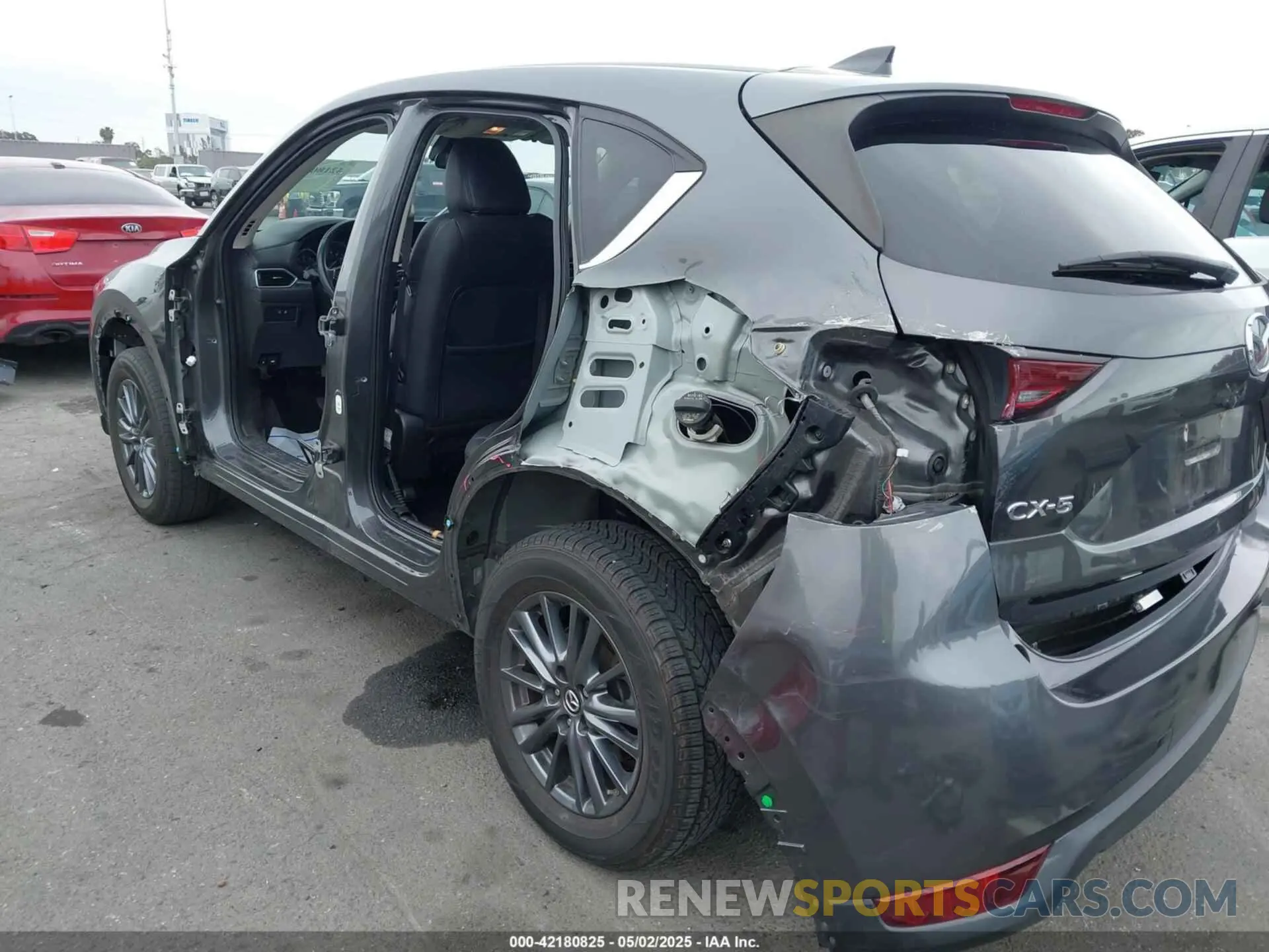6 Photograph of a damaged car JM3KFACM5L0733605 MAZDA CX-5 2020