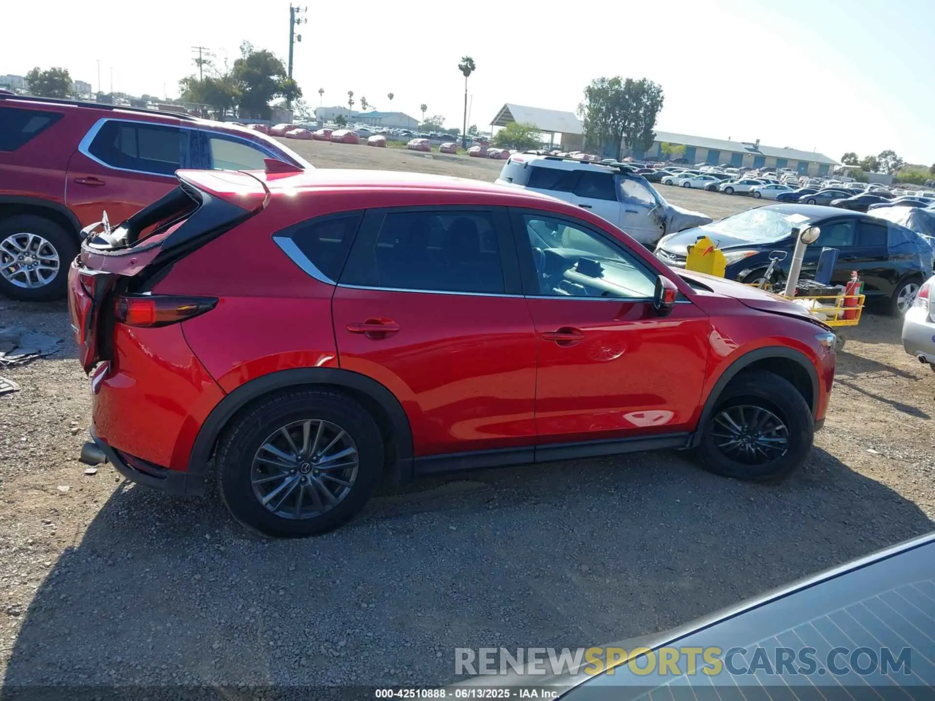 14 Photograph of a damaged car JM3KFACM6L0803256 MAZDA CX-5 2020