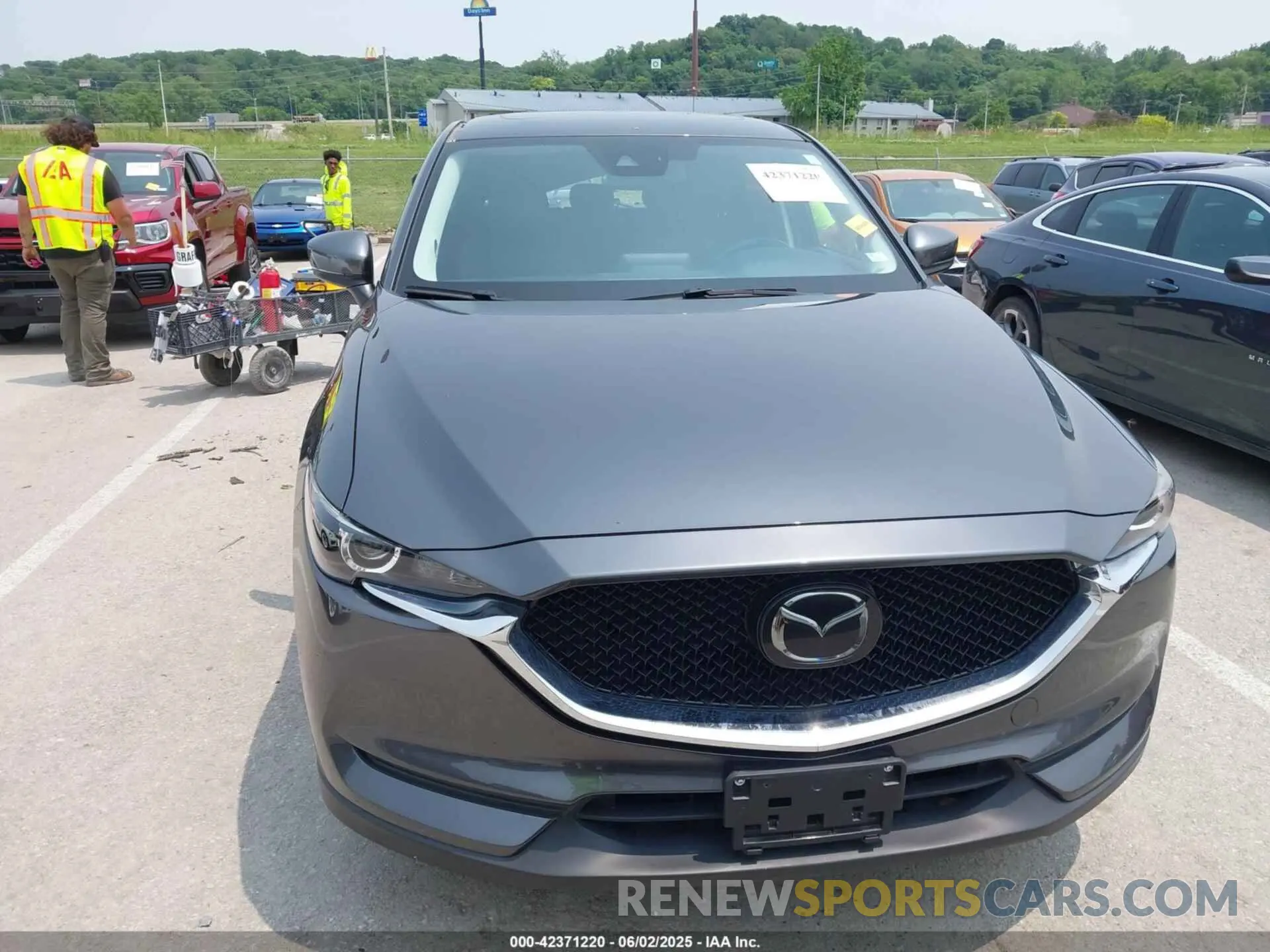 12 Photograph of a damaged car JM3KFACM6L0809624 MAZDA CX-5 2020