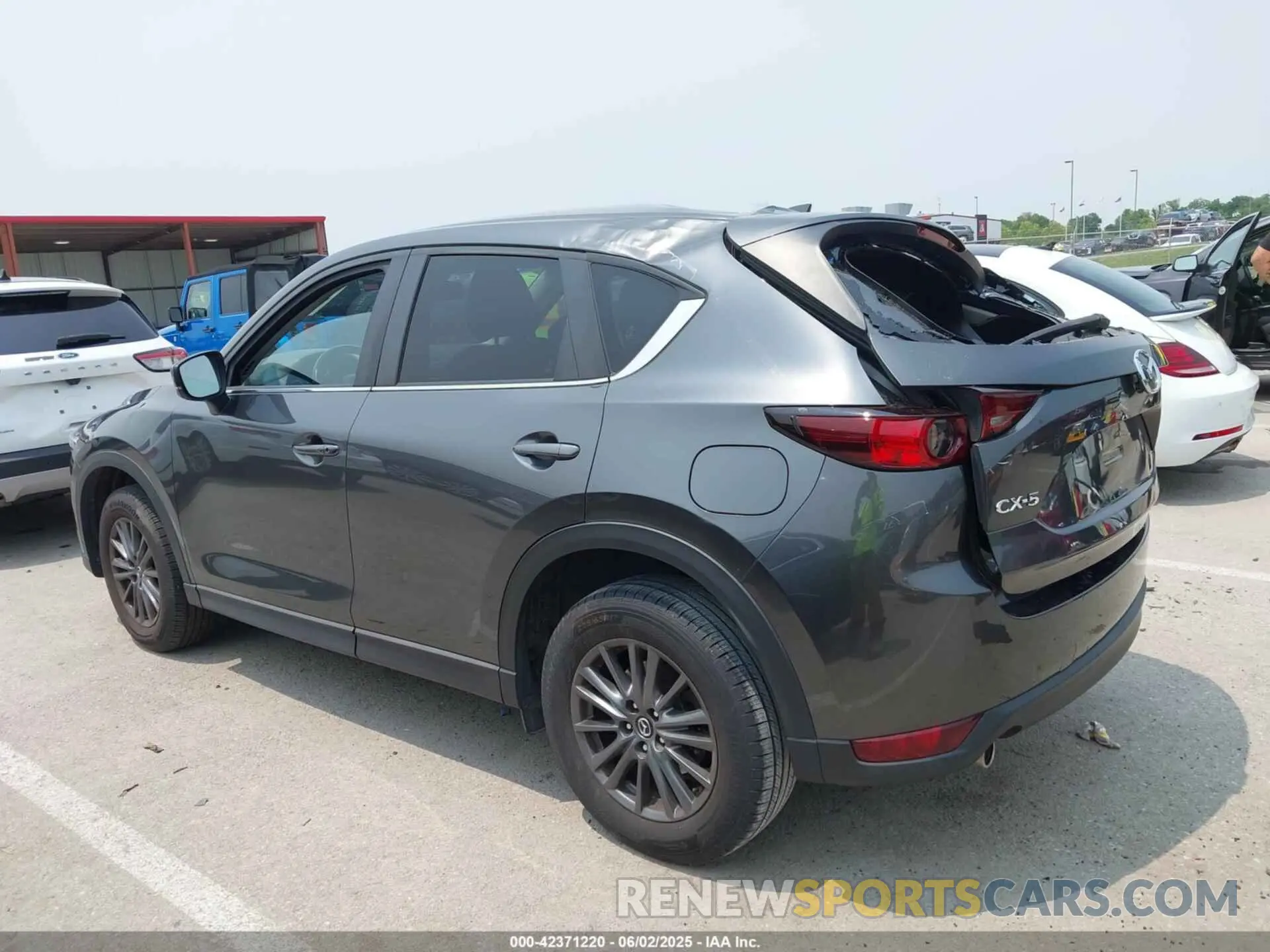 14 Photograph of a damaged car JM3KFACM6L0809624 MAZDA CX-5 2020