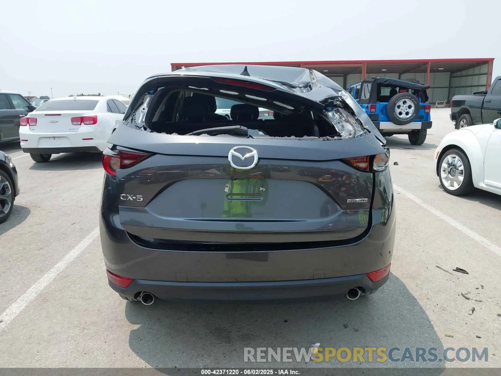 16 Photograph of a damaged car JM3KFACM6L0809624 MAZDA CX-5 2020