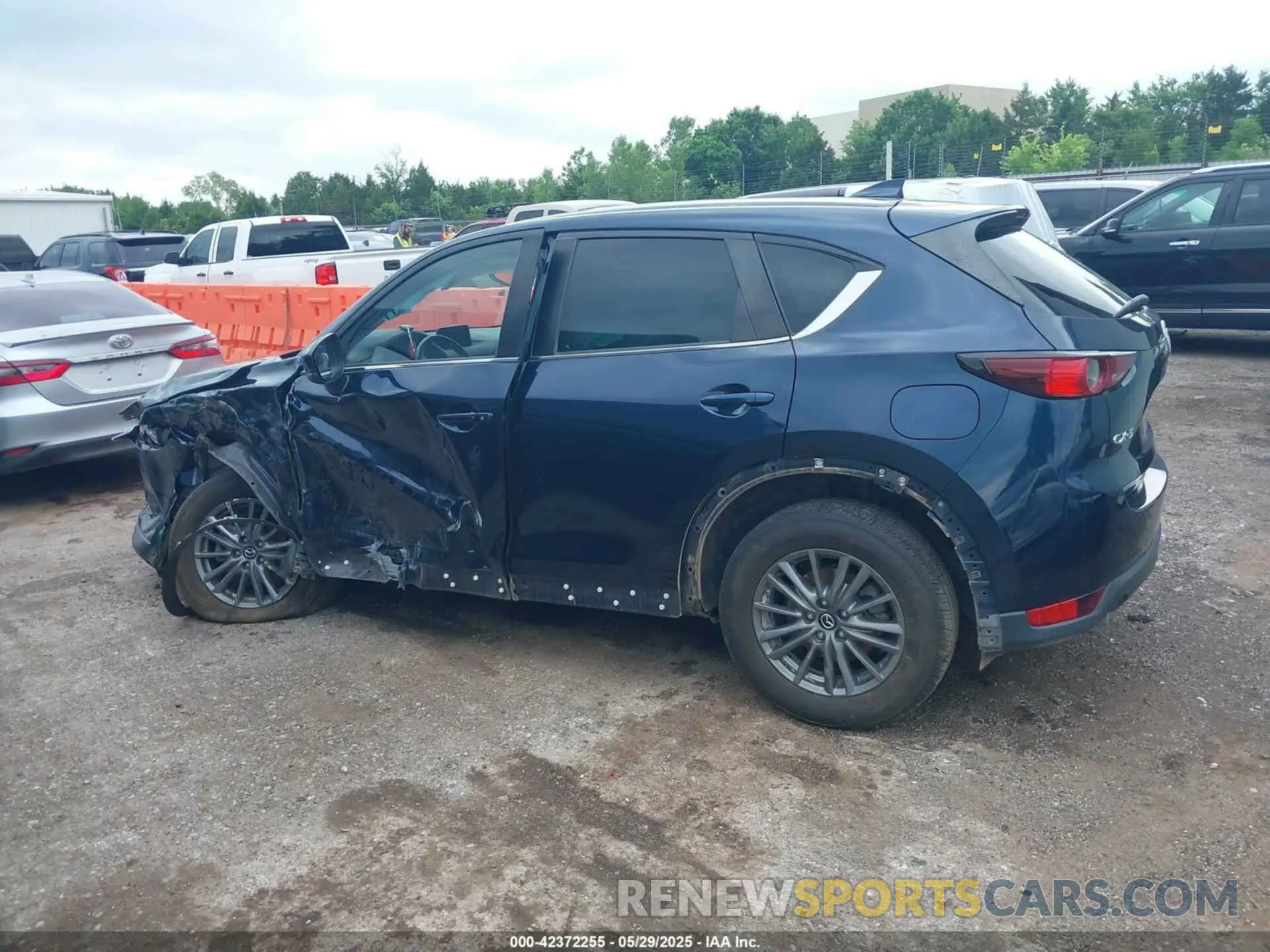 14 Photograph of a damaged car JM3KFACM6L1809262 MAZDA CX-5 2020