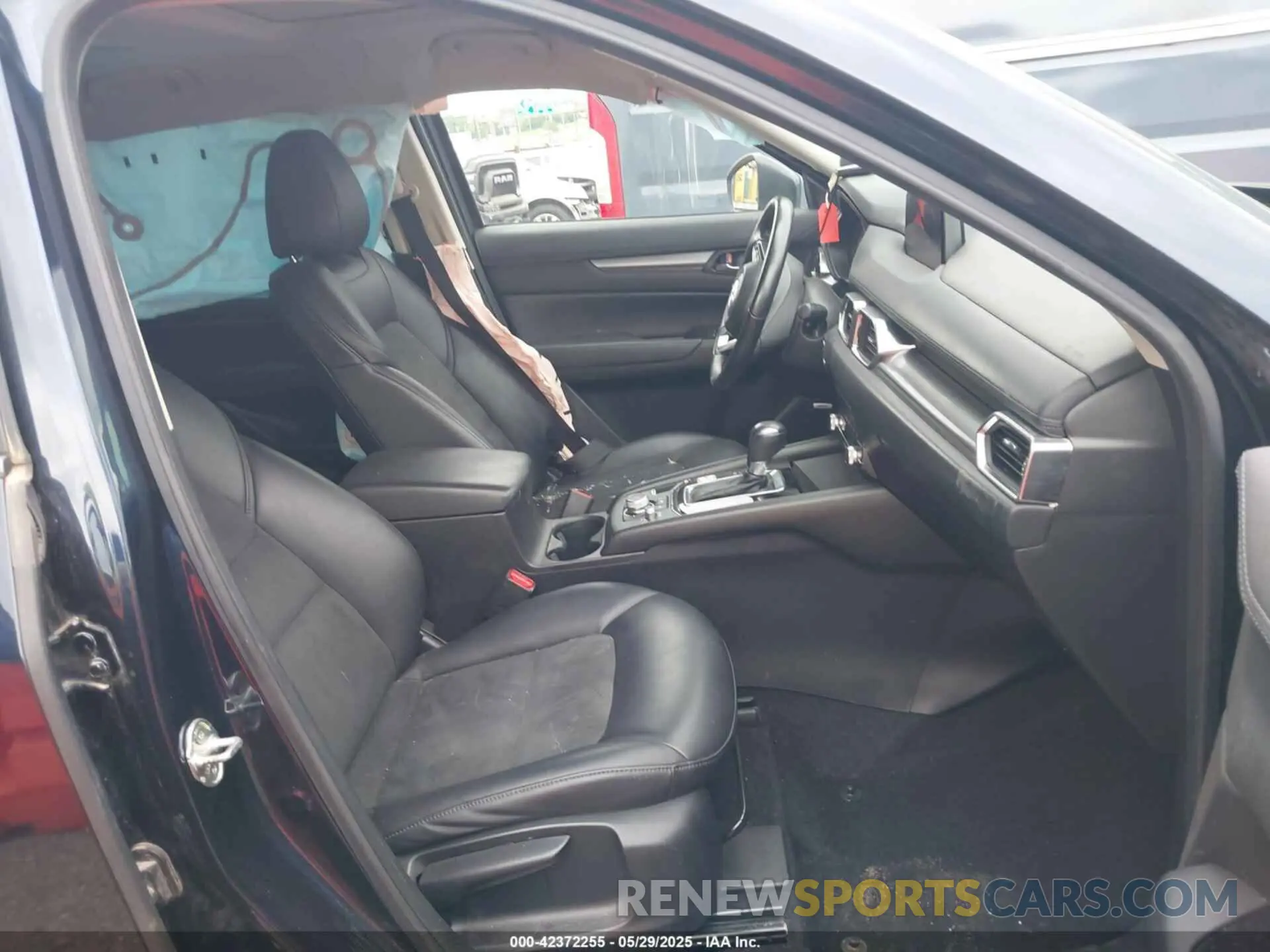 5 Photograph of a damaged car JM3KFACM6L1809262 MAZDA CX-5 2020