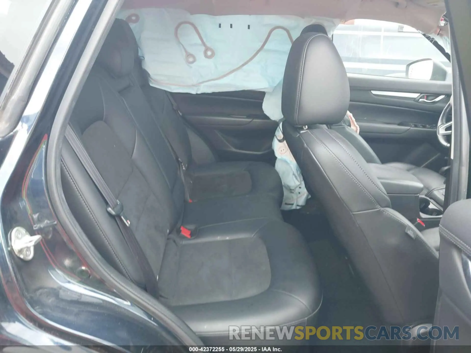 8 Photograph of a damaged car JM3KFACM6L1809262 MAZDA CX-5 2020