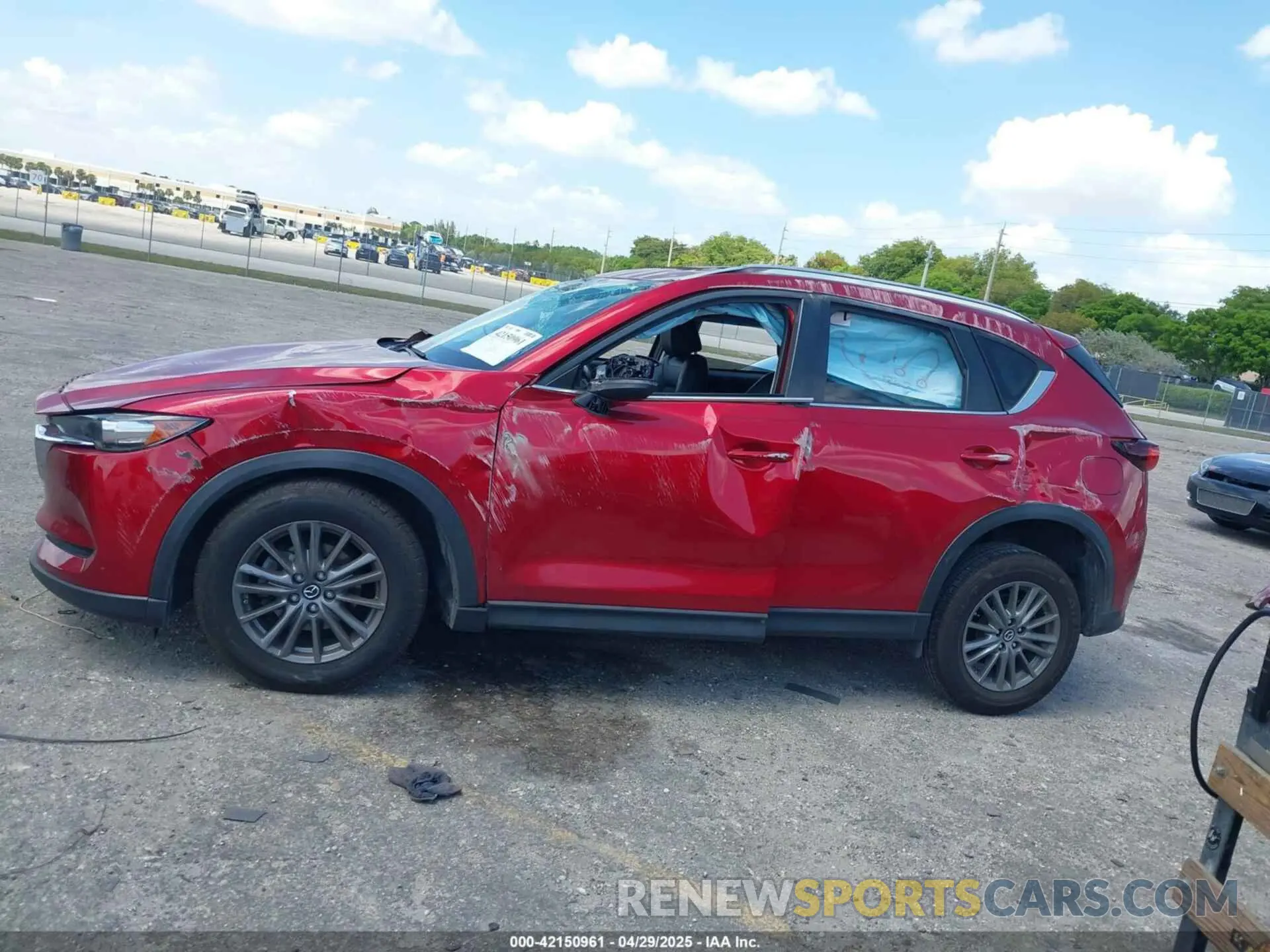 14 Photograph of a damaged car JM3KFACM6L1829642 MAZDA CX-5 2020