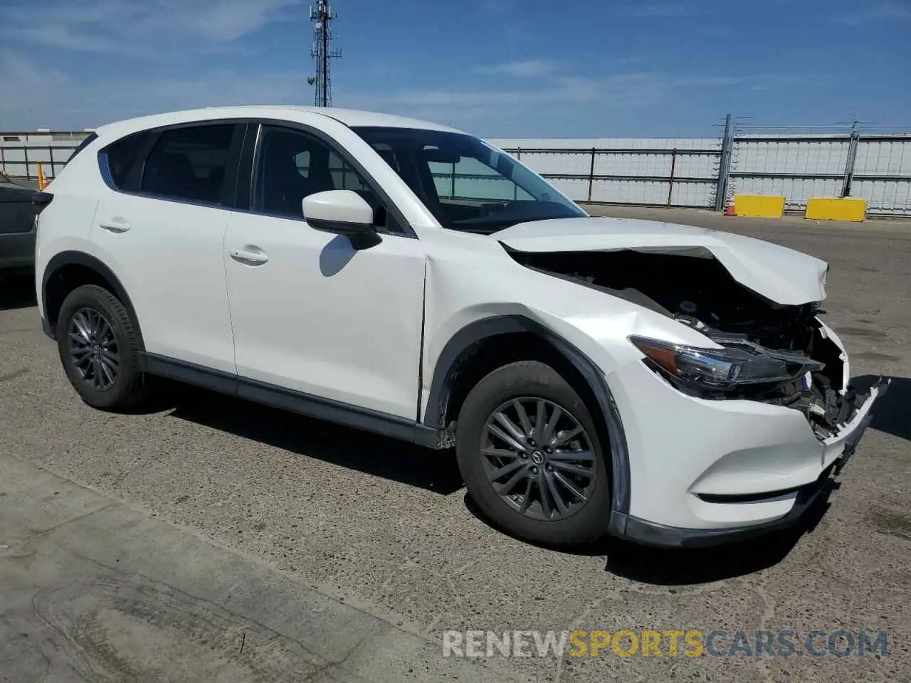 4 Photograph of a damaged car JM3KFACM7L0833480 MAZDA CX-5 2020