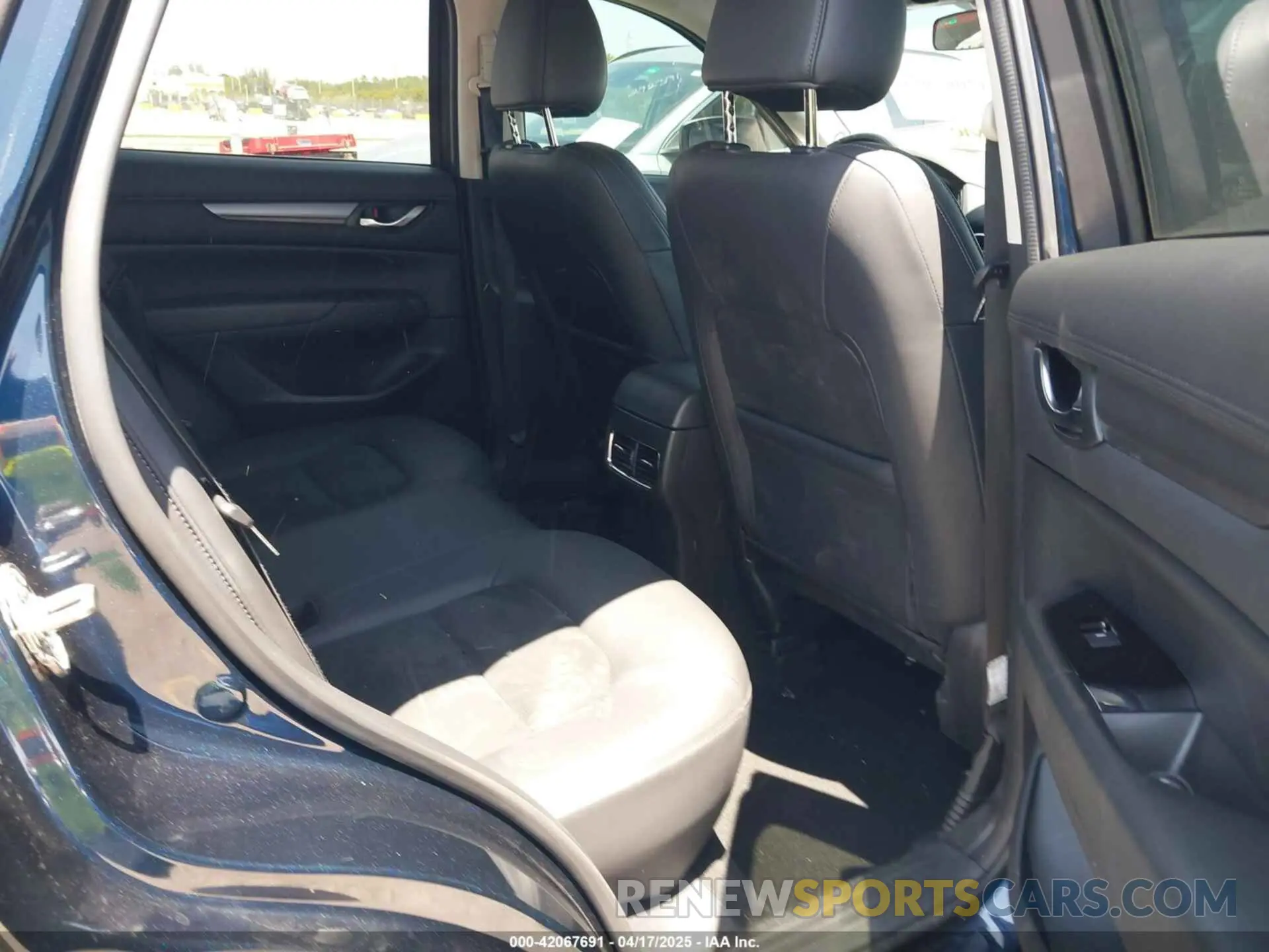 8 Photograph of a damaged car JM3KFACM7L0834399 MAZDA CX-5 2020