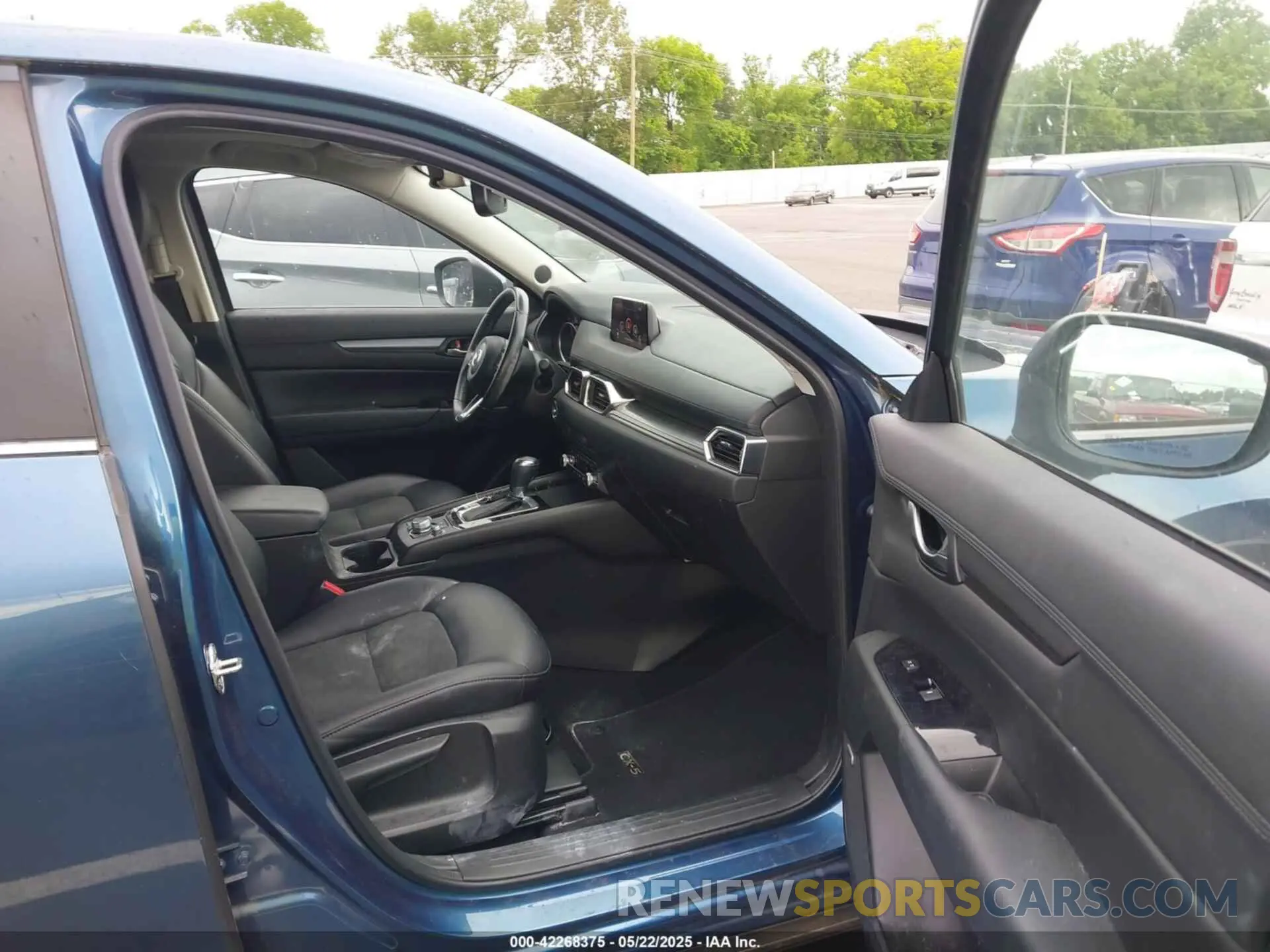 5 Photograph of a damaged car JM3KFACM8L0793166 MAZDA CX-5 2020
