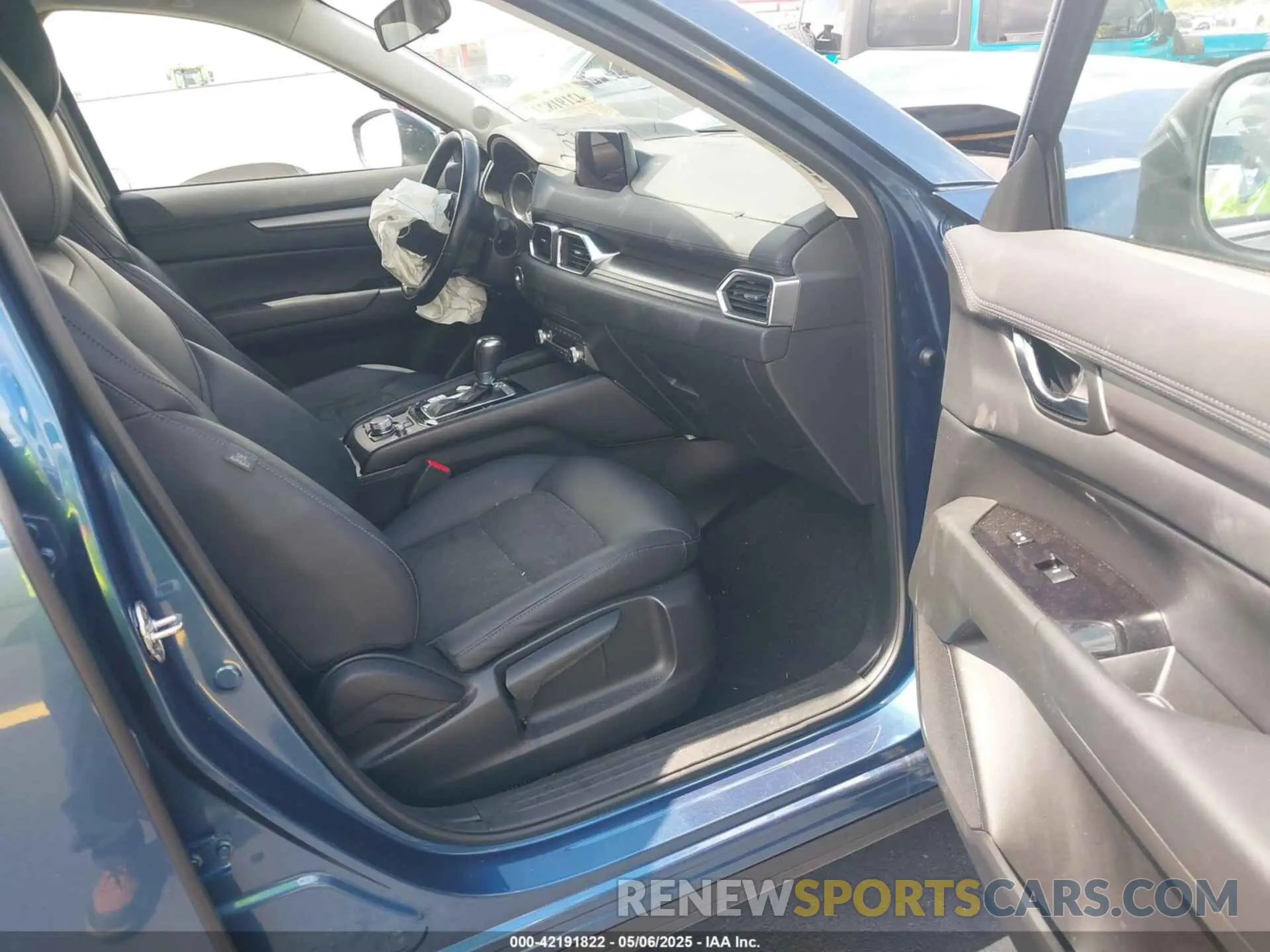 5 Photograph of a damaged car JM3KFACM8L0851437 MAZDA CX-5 2020