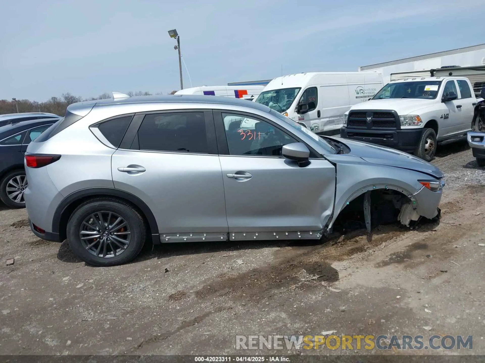 13 Photograph of a damaged car JM3KFACM9L0785464 MAZDA CX-5 2020