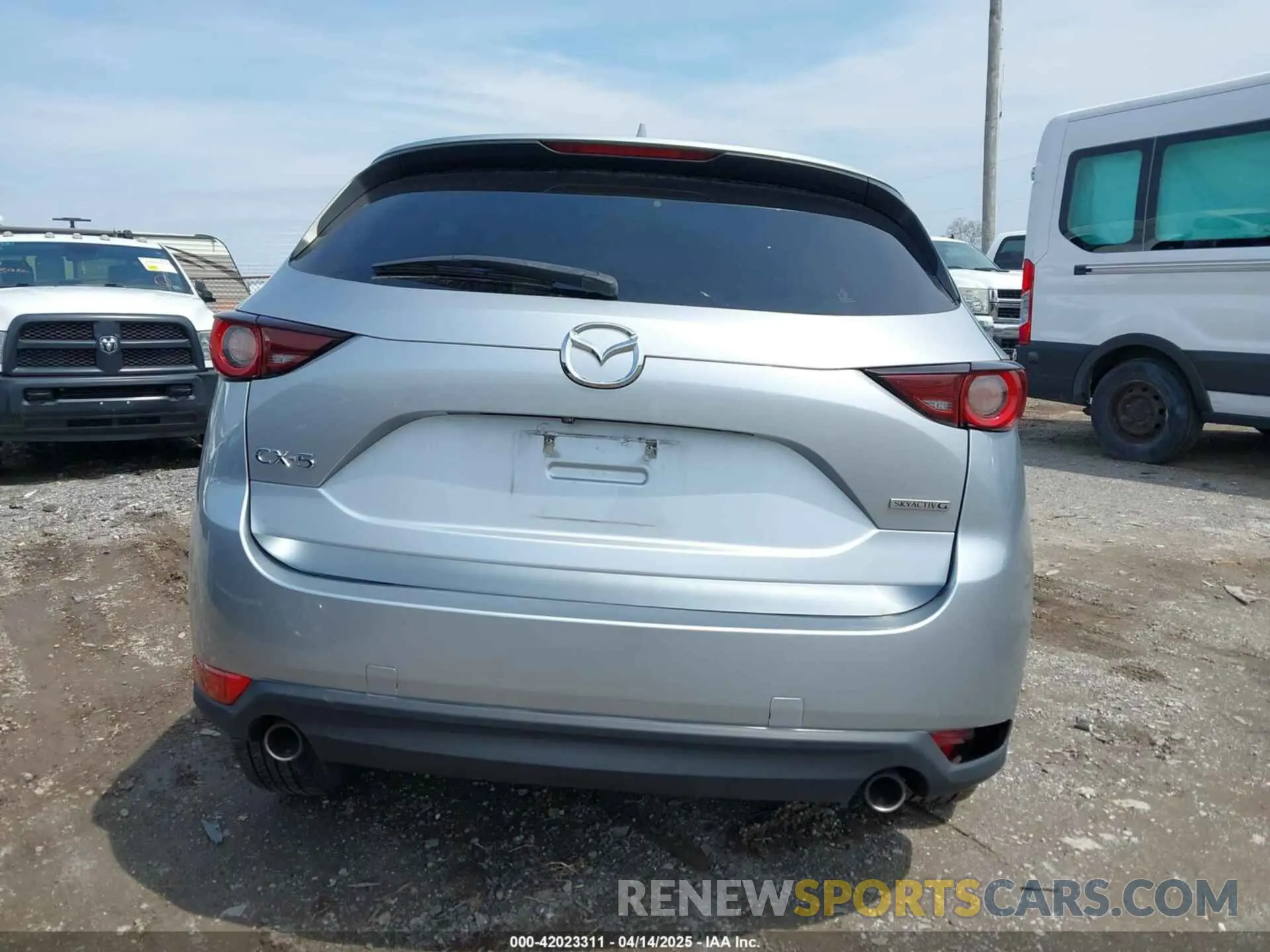 16 Photograph of a damaged car JM3KFACM9L0785464 MAZDA CX-5 2020