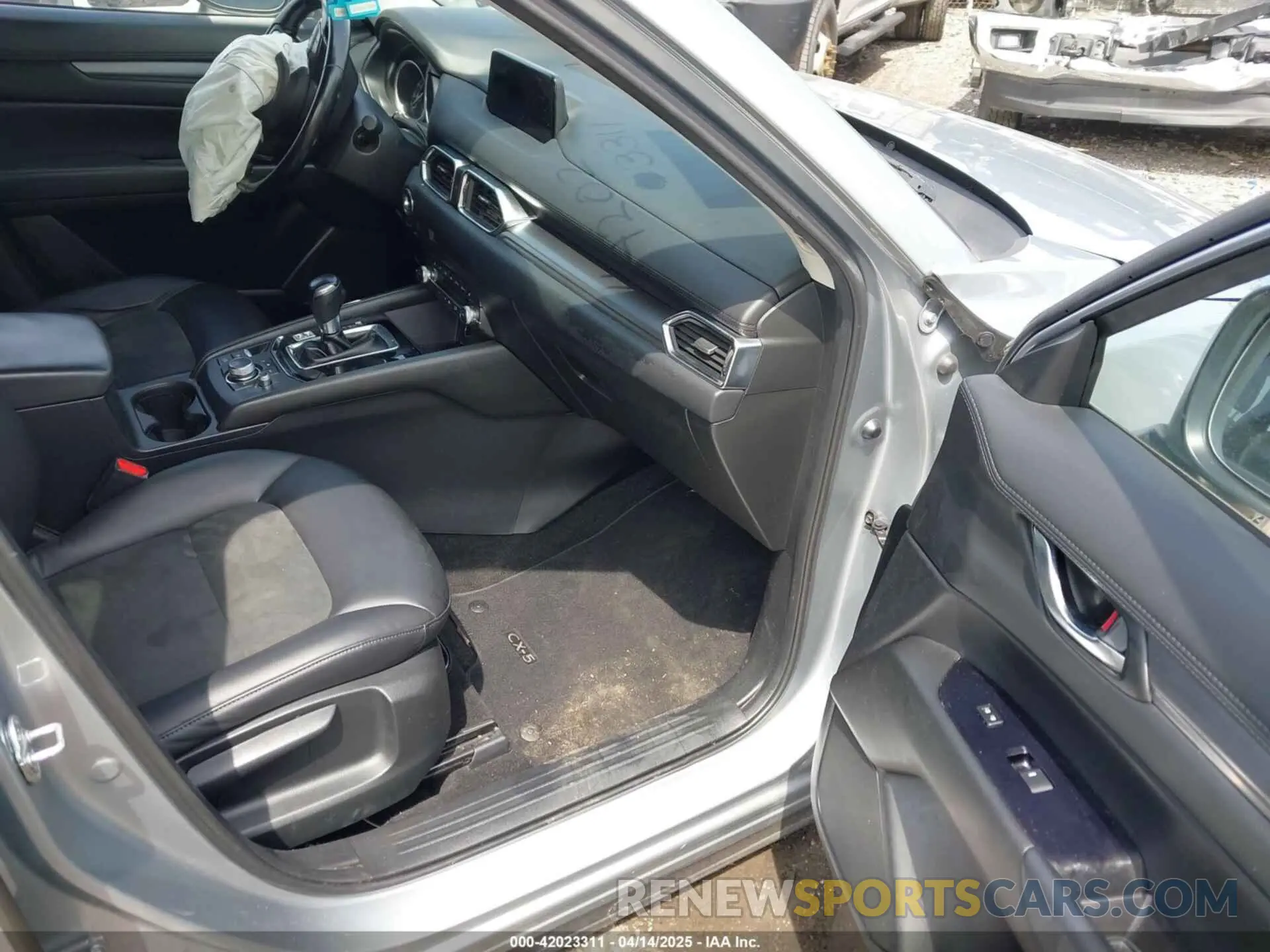 5 Photograph of a damaged car JM3KFACM9L0785464 MAZDA CX-5 2020