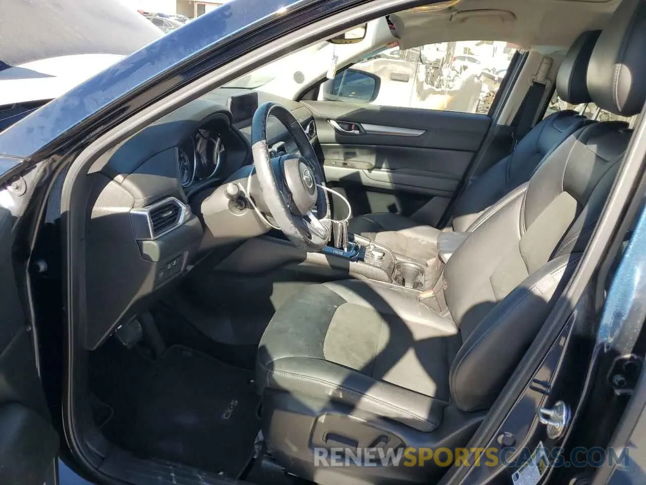 7 Photograph of a damaged car JM3KFACM9L0792513 MAZDA CX-5 2020