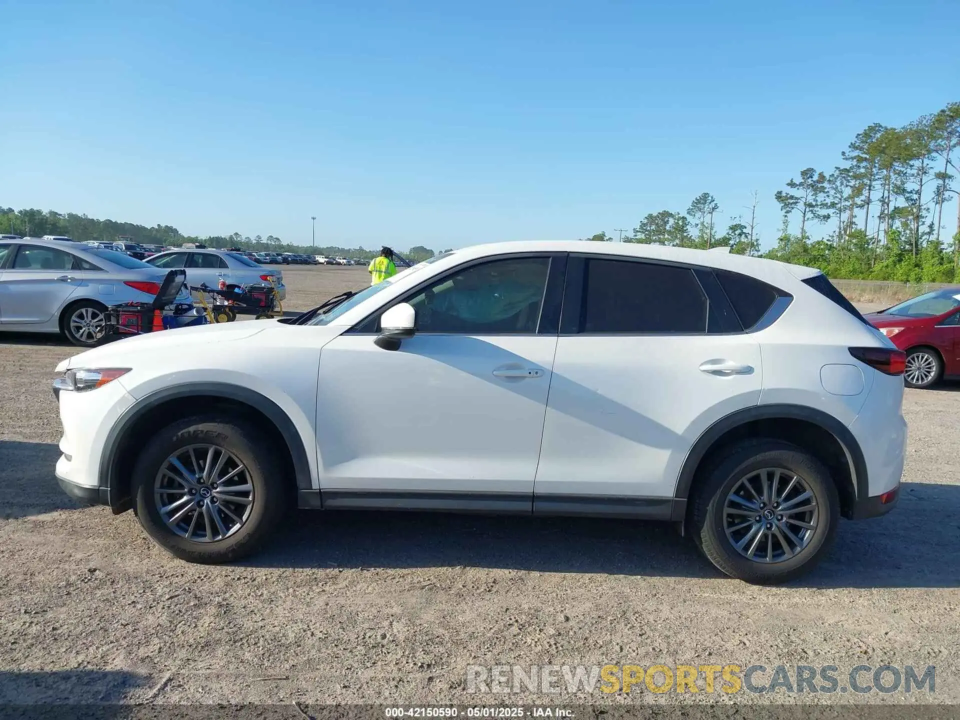 13 Photograph of a damaged car JM3KFACMXL0731610 MAZDA CX-5 2020