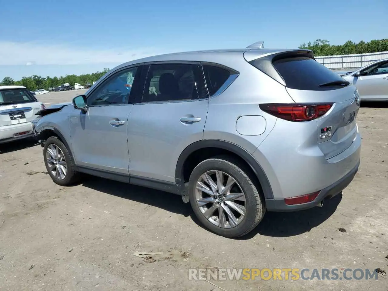 2 Photograph of a damaged car JM3KFADM0L0727967 MAZDA CX-5 2020