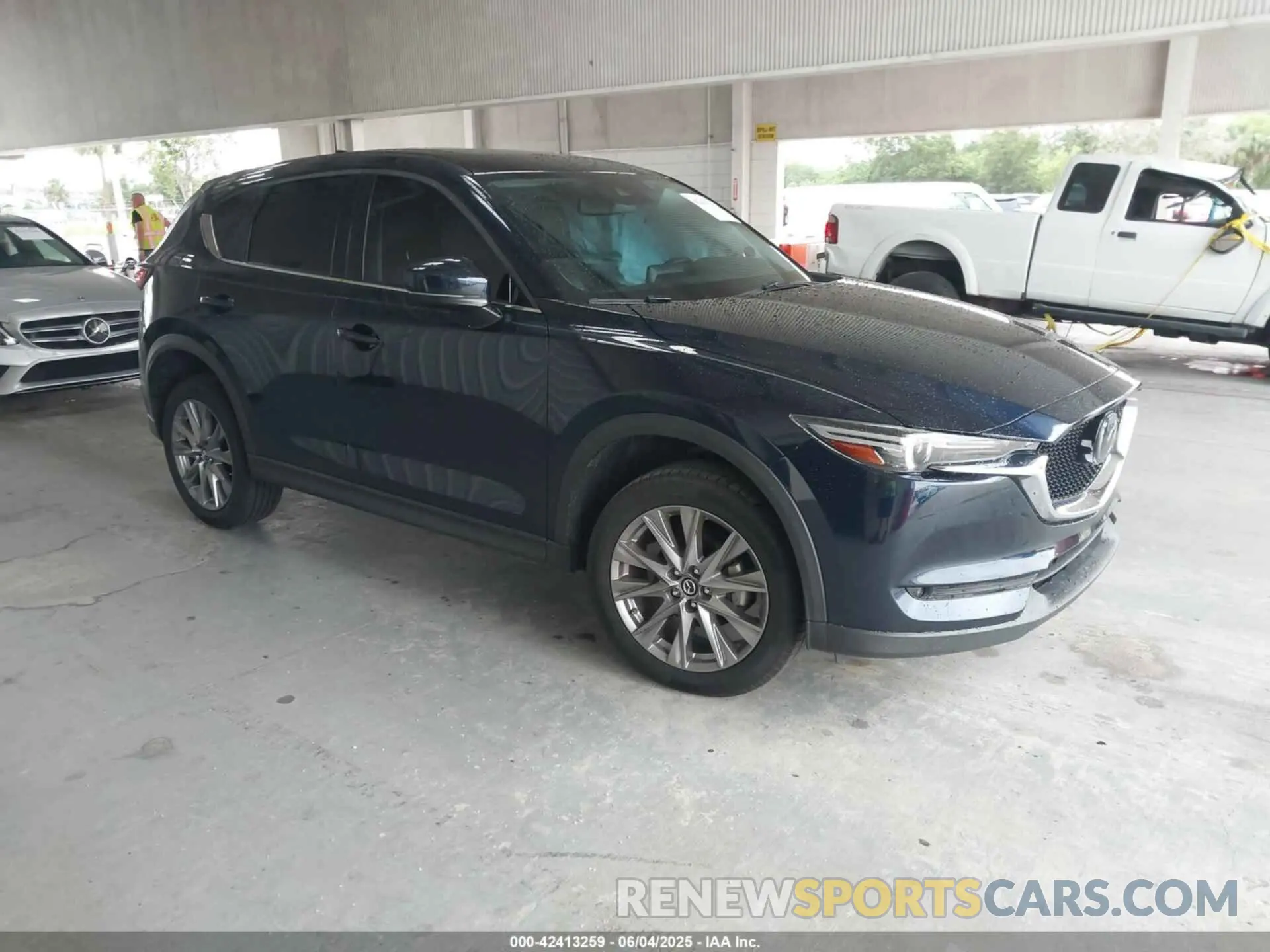 1 Photograph of a damaged car JM3KFADM0L1824127 MAZDA CX-5 2020