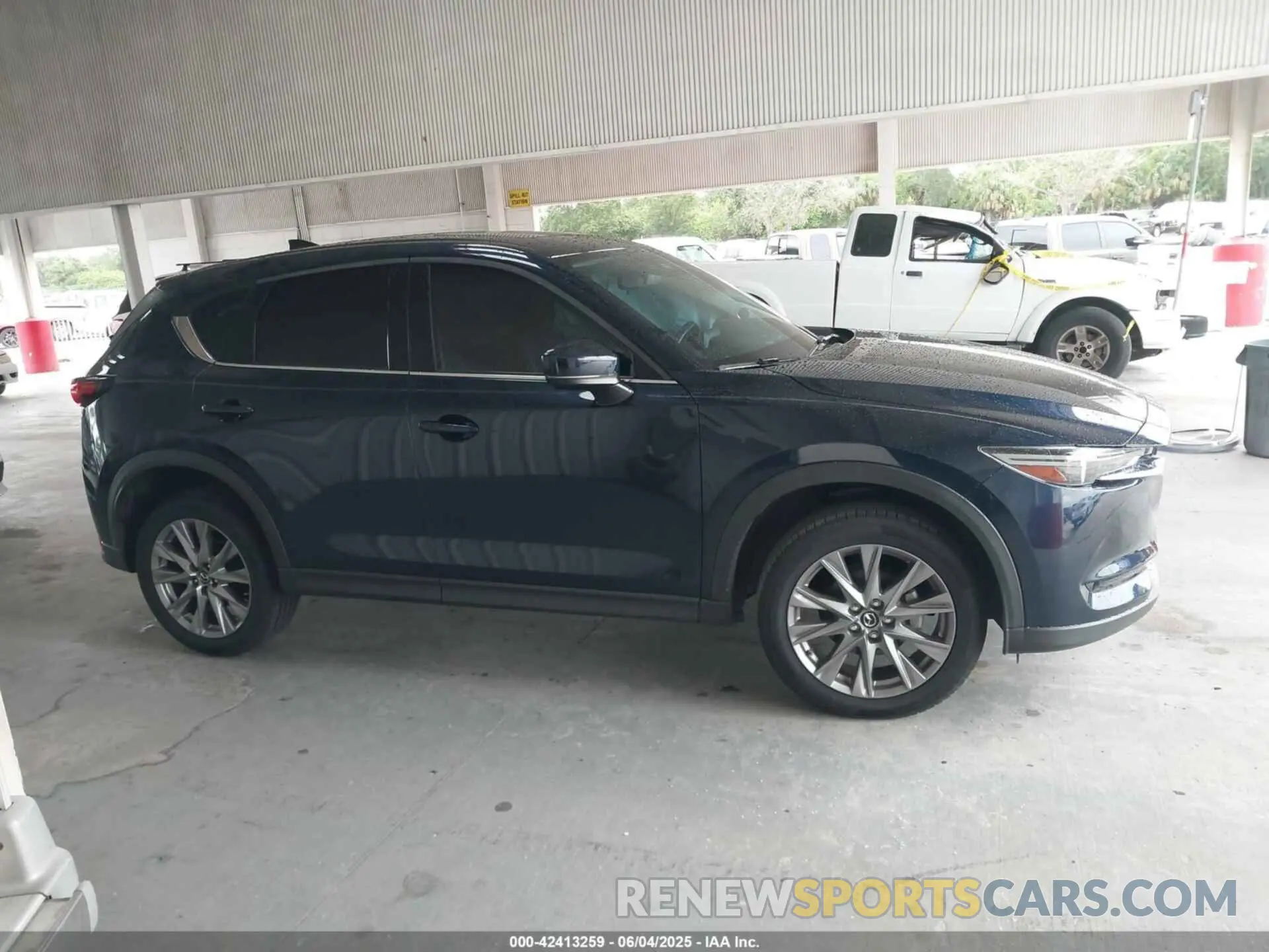 13 Photograph of a damaged car JM3KFADM0L1824127 MAZDA CX-5 2020