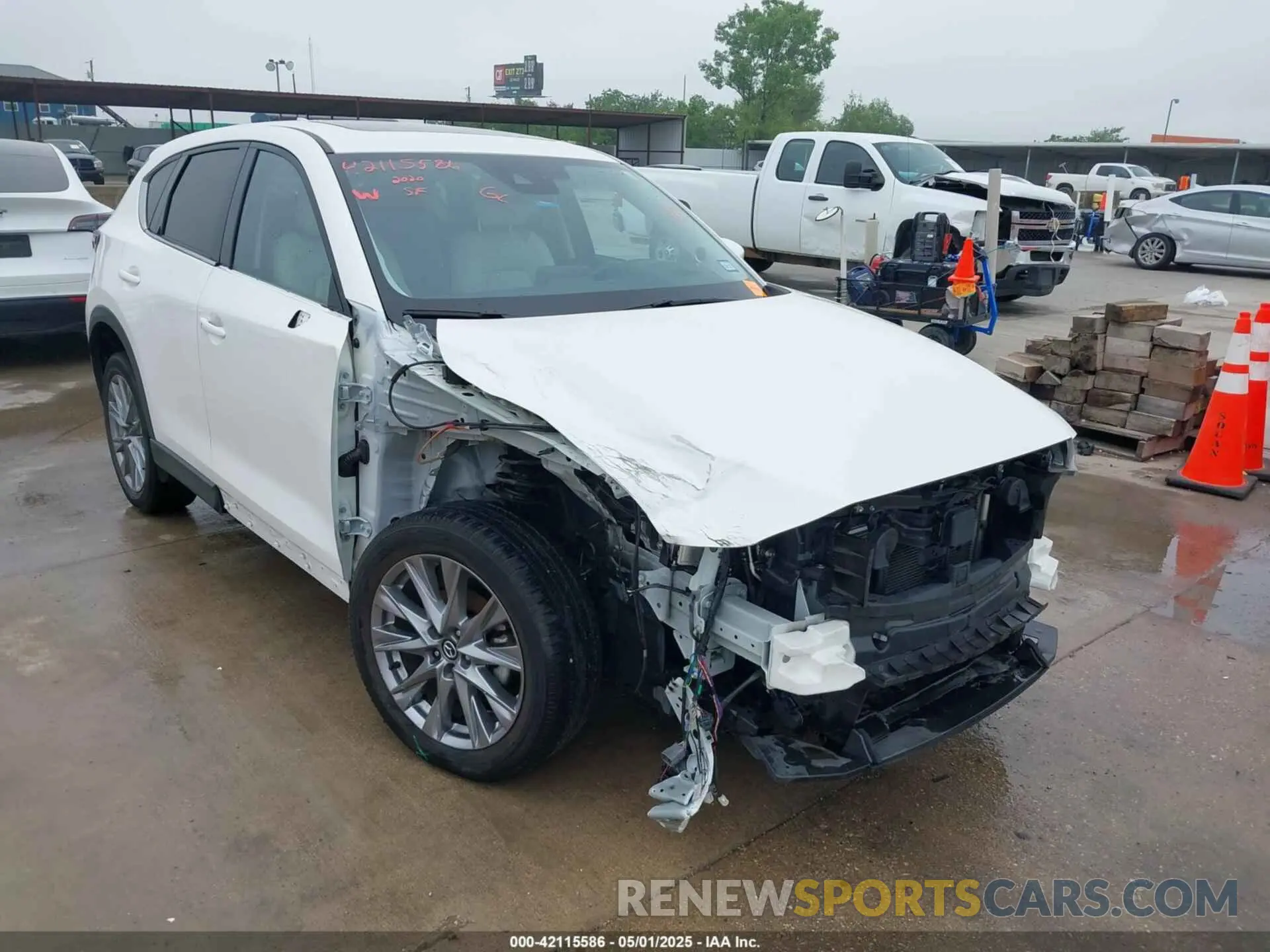 1 Photograph of a damaged car JM3KFADM0L1861730 MAZDA CX-5 2020