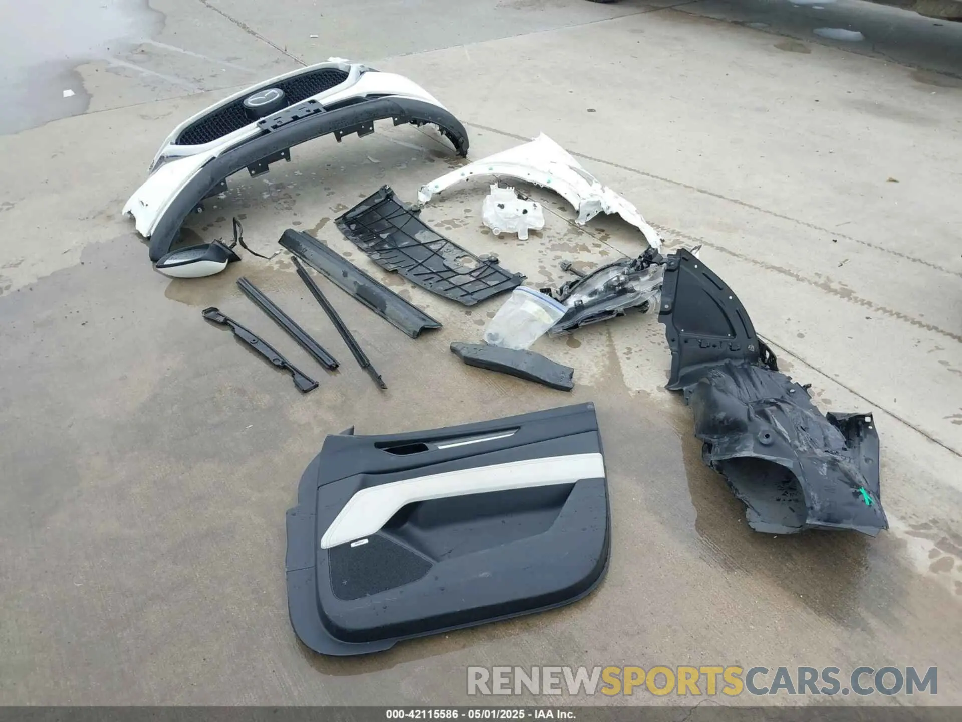 12 Photograph of a damaged car JM3KFADM0L1861730 MAZDA CX-5 2020