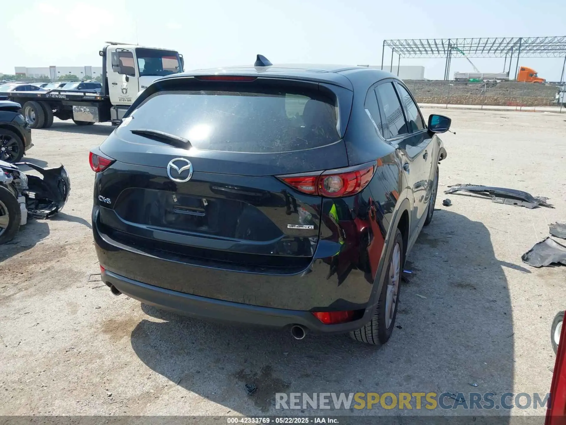 4 Photograph of a damaged car JM3KFADM1L0781634 MAZDA CX-5 2020