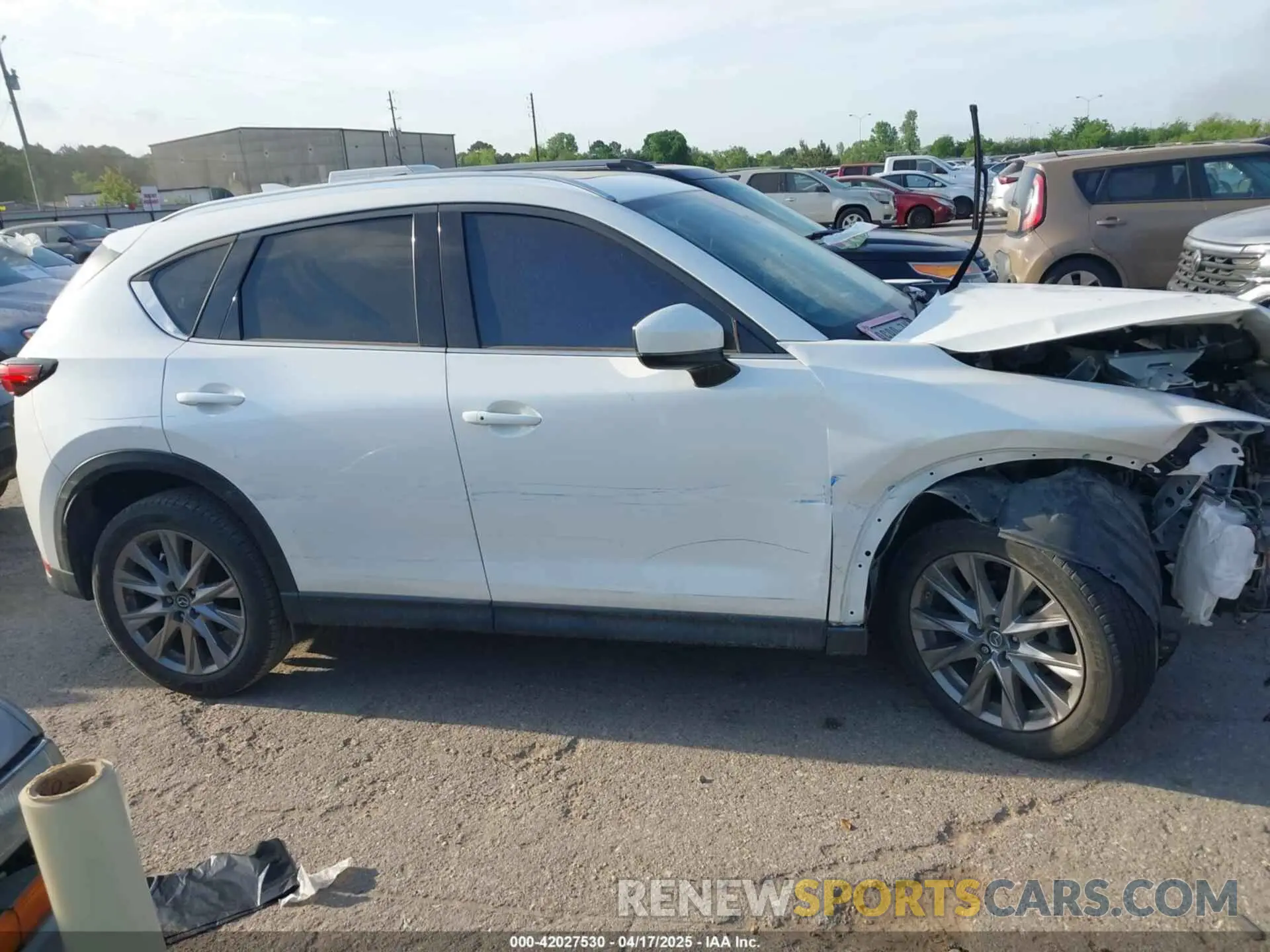 14 Photograph of a damaged car JM3KFADM4L0760695 MAZDA CX-5 2020