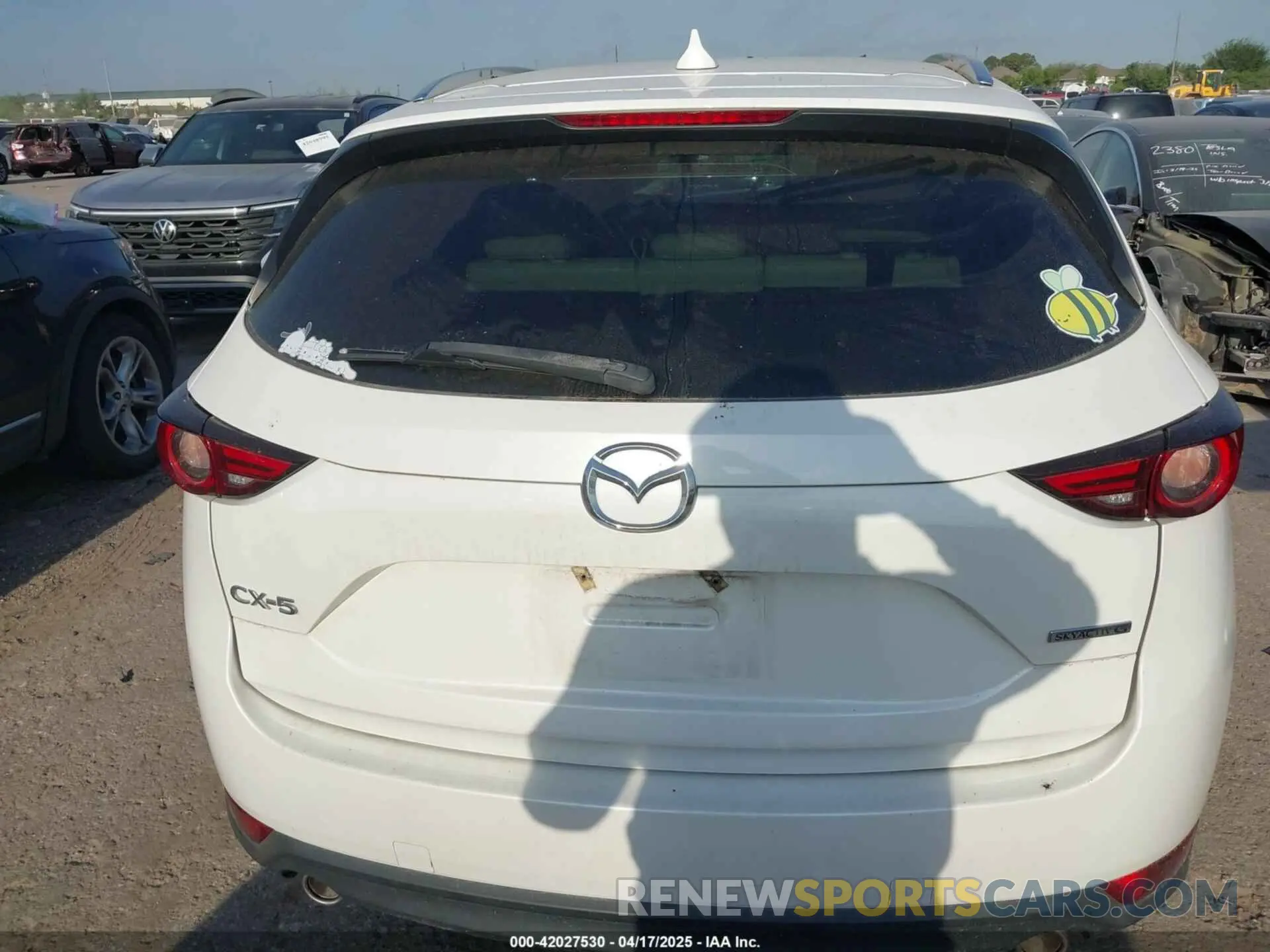 17 Photograph of a damaged car JM3KFADM4L0760695 MAZDA CX-5 2020
