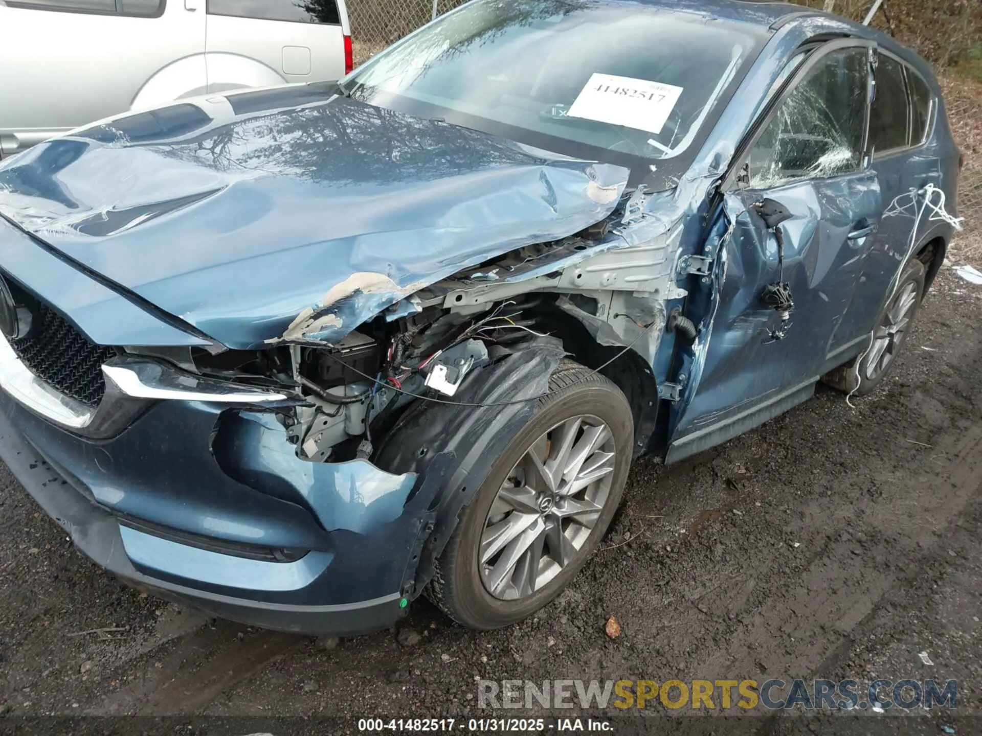 6 Photograph of a damaged car JM3KFADM4L0827733 MAZDA CX-5 2020