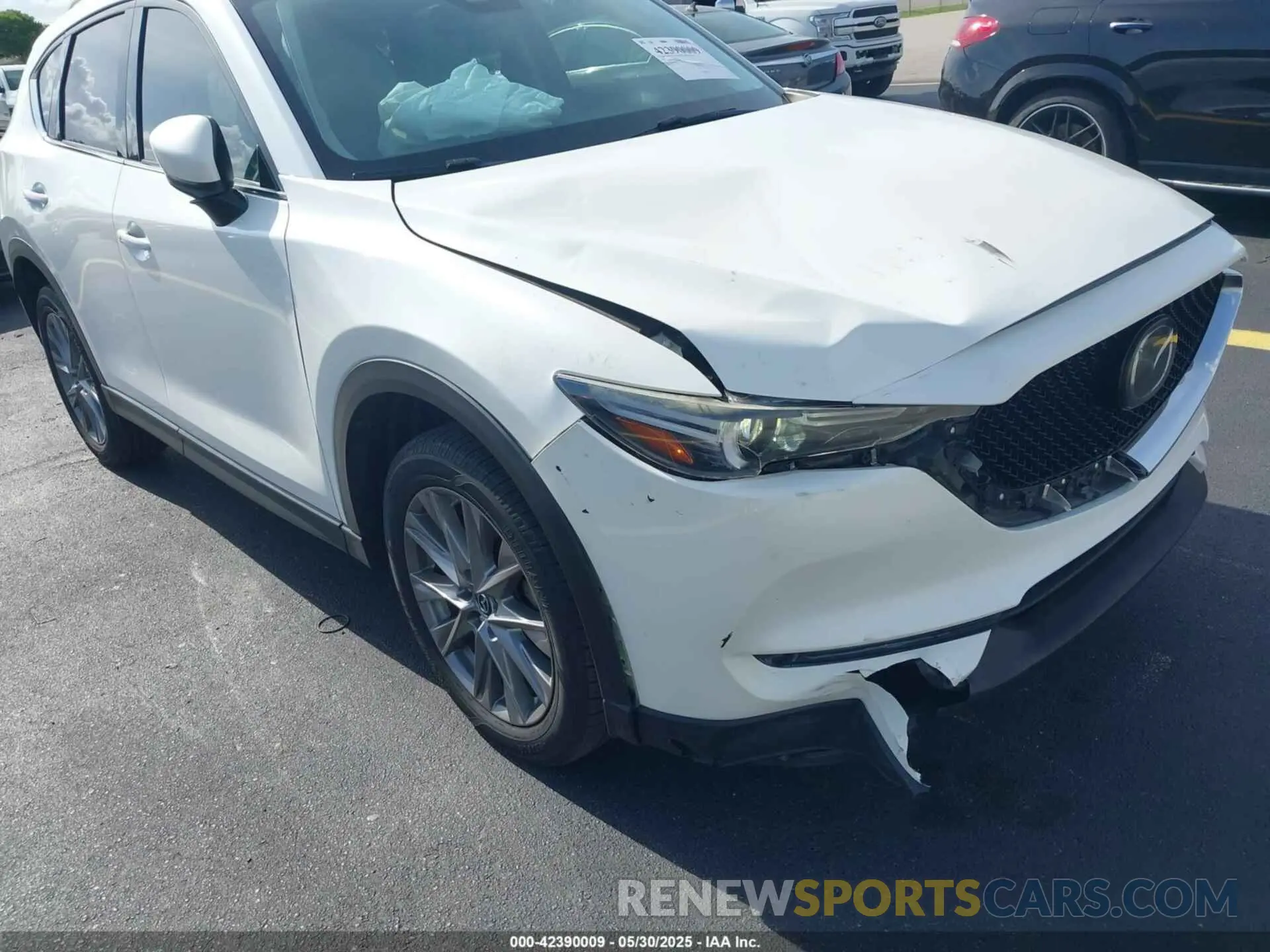 6 Photograph of a damaged car JM3KFADM7L0815043 MAZDA CX-5 2020