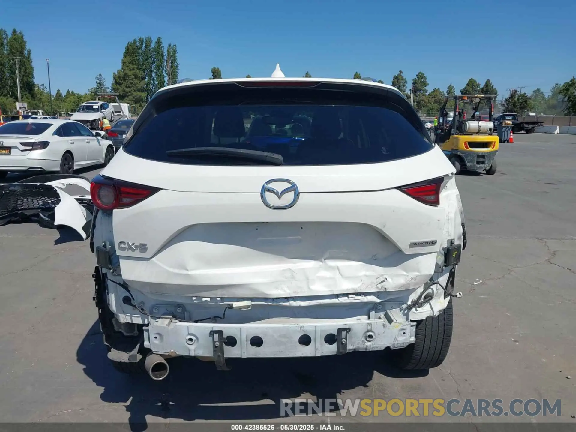 17 Photograph of a damaged car JM3KFADM8L0858368 MAZDA CX-5 2020