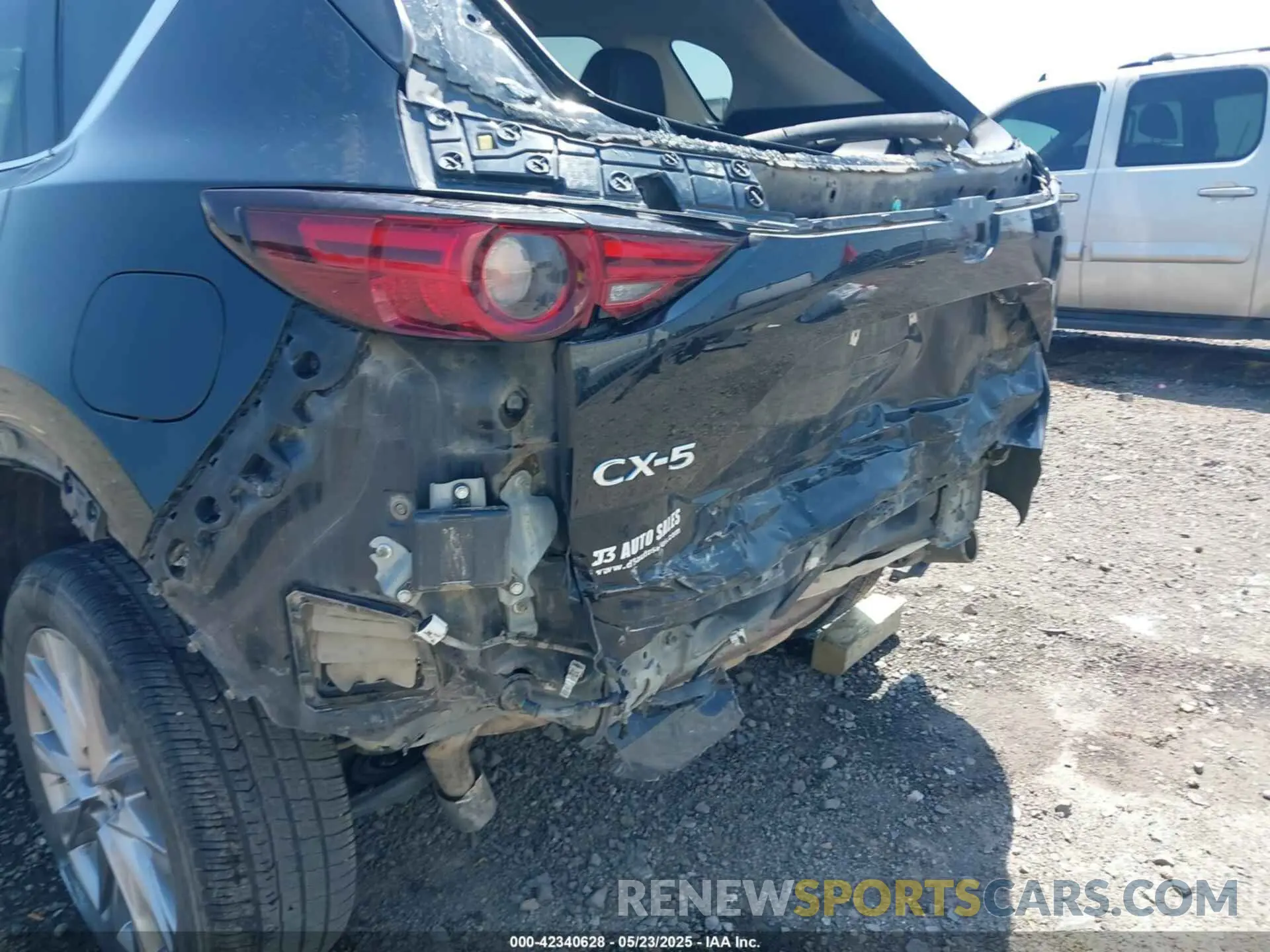 18 Photograph of a damaged car JM3KFADM9L1837183 MAZDA CX-5 2020