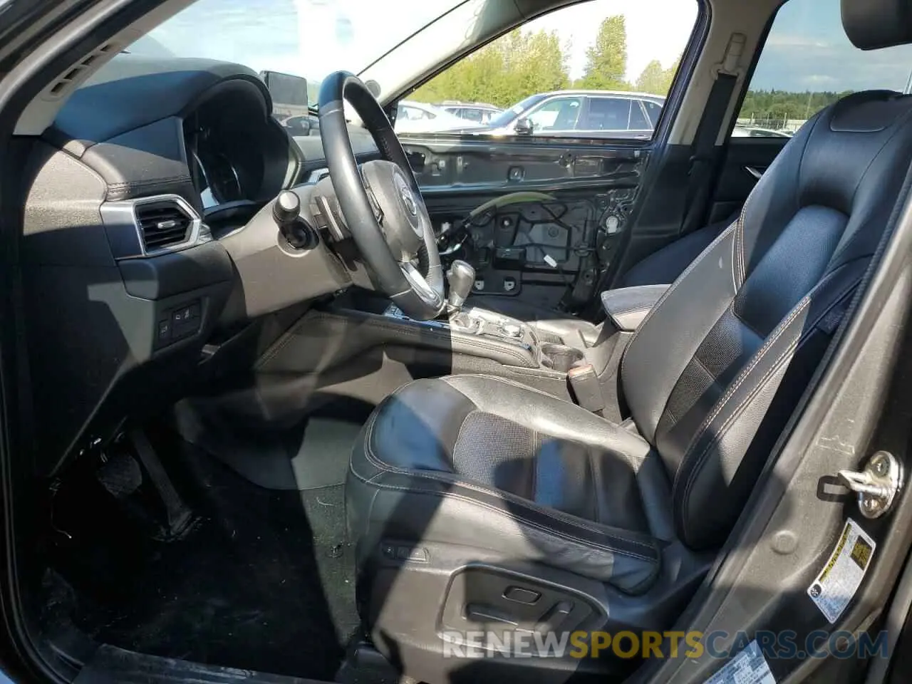 7 Photograph of a damaged car JM3KFBAY4L0847445 MAZDA CX-5 2020